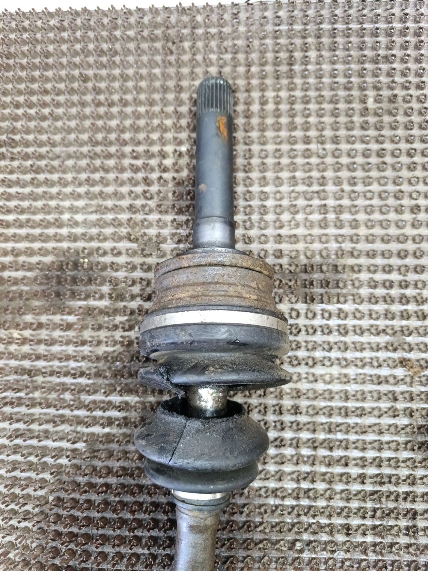 https://gcs.partsauto.market/rn-stockpro.appspot.com/thmbs/userImages/cca1856e256b5441544f9aba03b424a6/part/f2d4db39-d6da-464b-b1d1-d1fba7c385a3_1744722815617.jpg