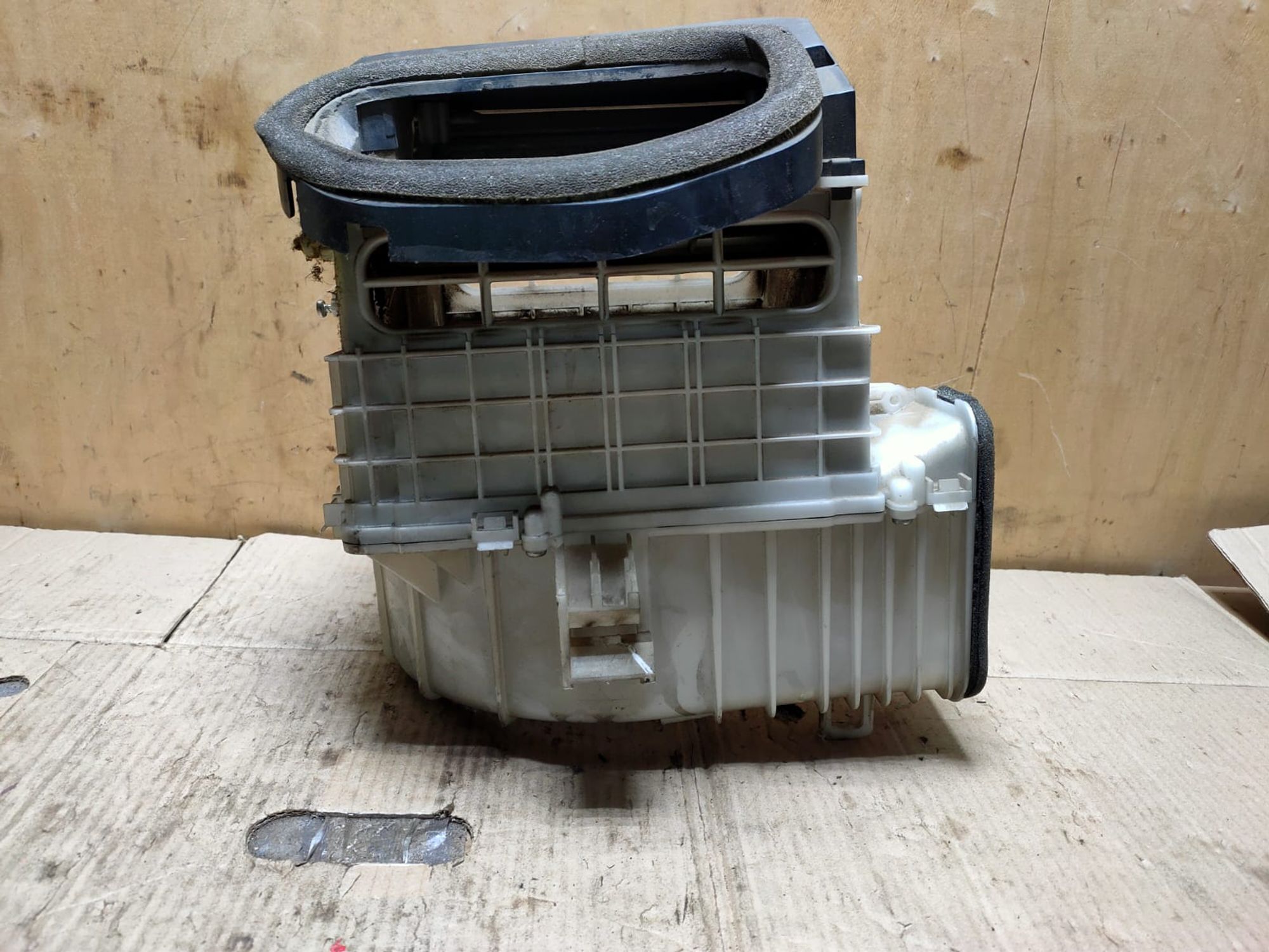 https://gcs.partsauto.market/rn-stockpro.appspot.com/thmbs/userImages/d89d66a30f14dbad161fb7a986aa0fe5/part/02e88fc5-abf5-453e-892f-34b6d77f5929_1746180801594.jpg