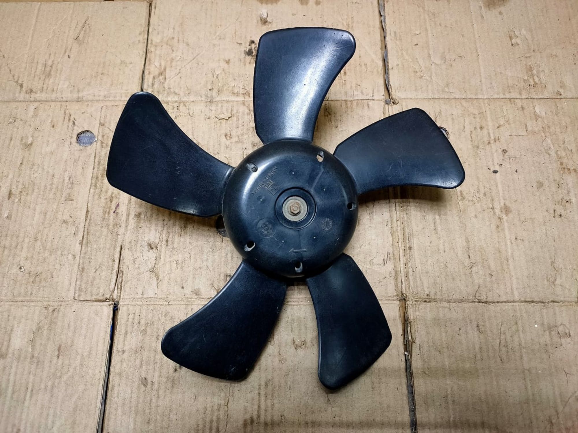 https://gcs.partsauto.market/rn-stockpro.appspot.com/thmbs/userImages/d89d66a30f14dbad161fb7a986aa0fe5/part/0bb59b52-2d20-4990-a1a0-5bbd92b43398_1745392512253.jpg