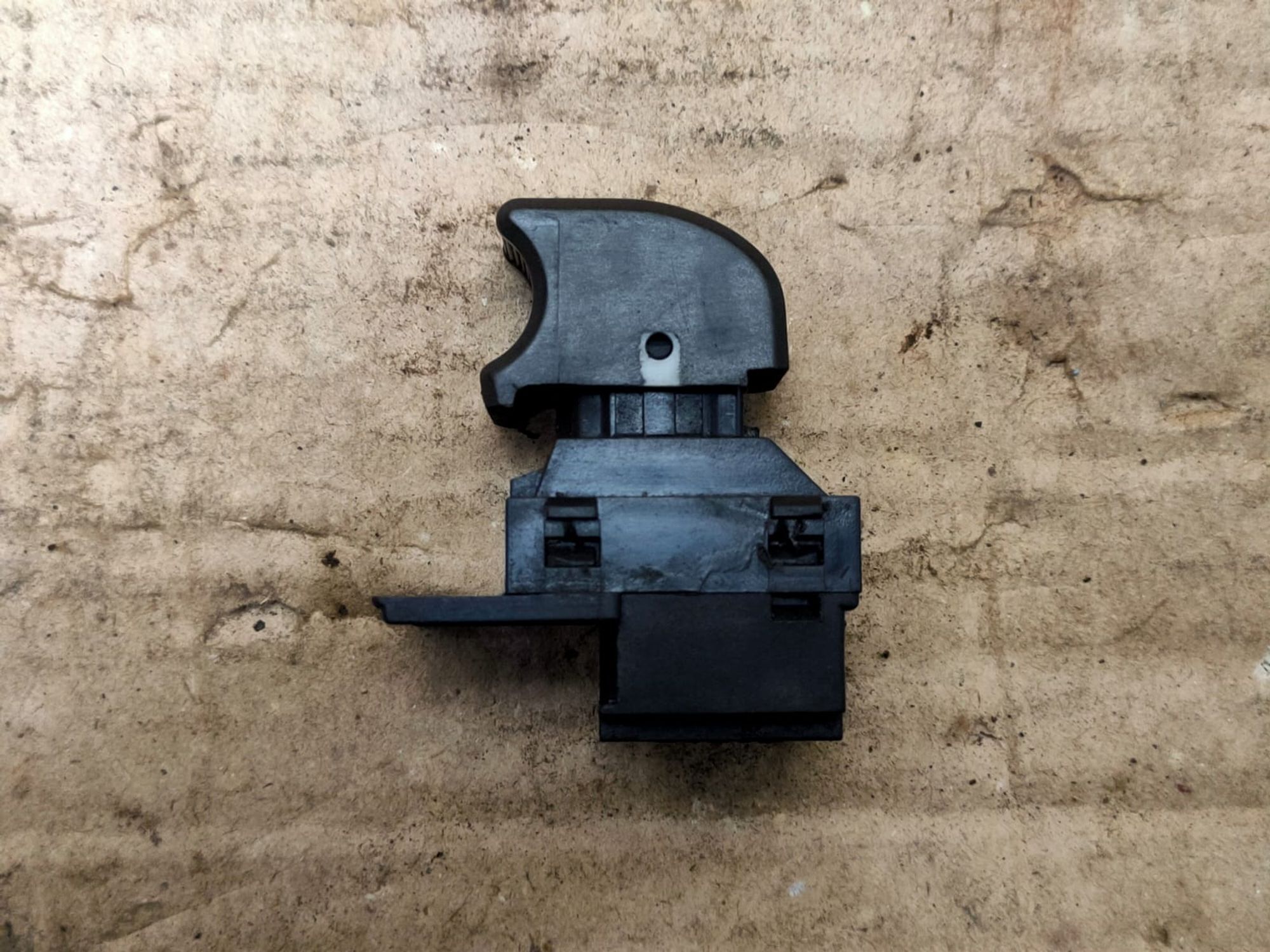 https://gcs.partsauto.market/rn-stockpro.appspot.com/thmbs/userImages/d89d66a30f14dbad161fb7a986aa0fe5/part/0e386f53-2a90-40ad-a79d-0a47f3f937c6_1749636005014.jpg