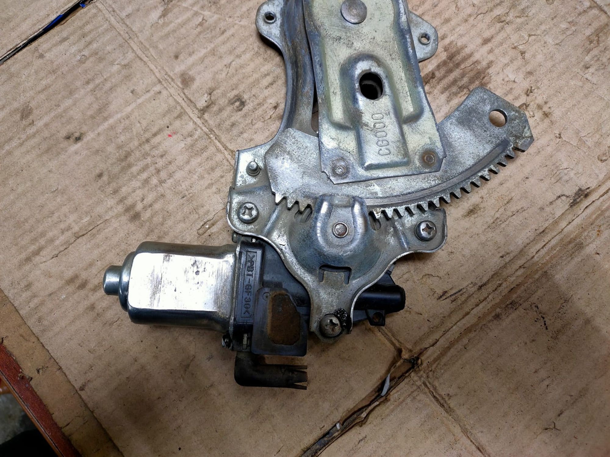 https://gcs.partsauto.market/rn-stockpro.appspot.com/thmbs/userImages/d89d66a30f14dbad161fb7a986aa0fe5/part/180a9945-4f5a-4000-9de5-e7bd922ccd60_1746082194574.jpg
