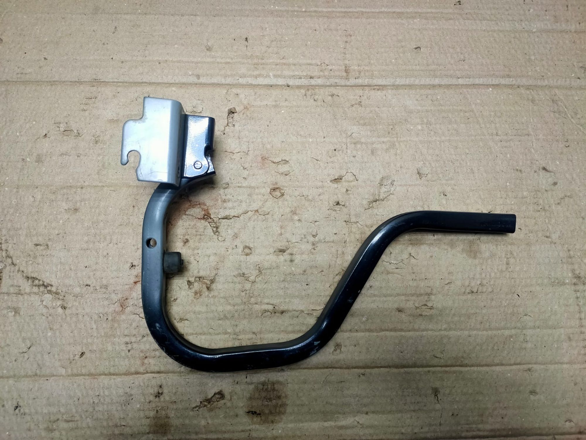 https://gcs.partsauto.market/rn-stockpro.appspot.com/thmbs/userImages/d89d66a30f14dbad161fb7a986aa0fe5/part/1ad0a600-896b-4b3c-aa75-25ce6e4c1b50_1749641315829.jpg