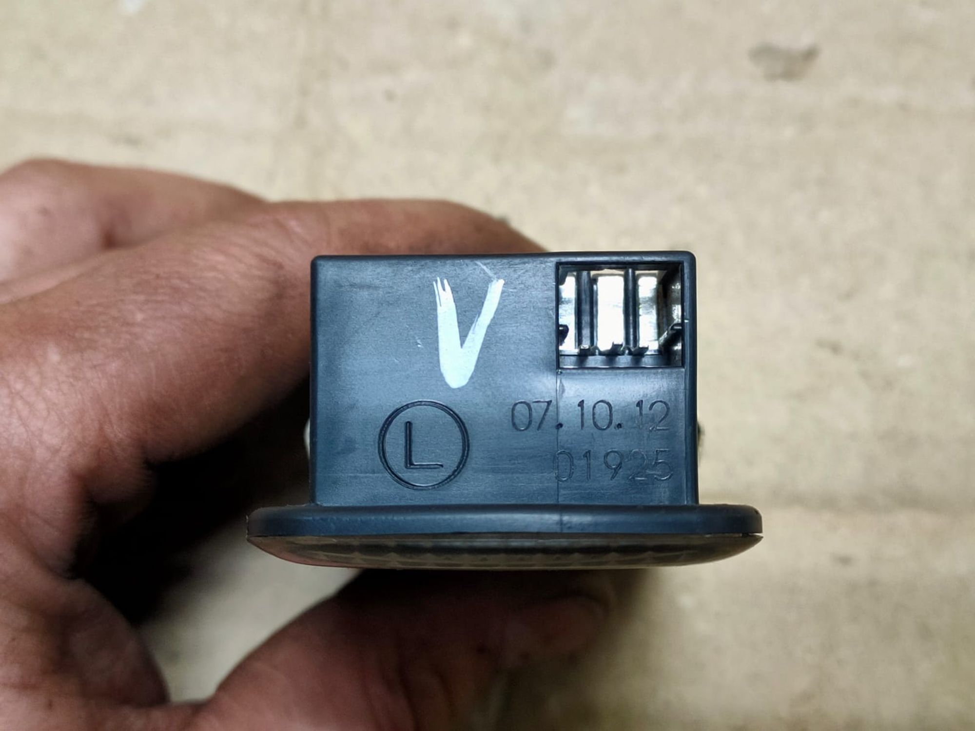 https://gcs.partsauto.market/rn-stockpro.appspot.com/thmbs/userImages/d89d66a30f14dbad161fb7a986aa0fe5/part/2d5dca4f-280a-4456-bd46-2c6a2736b60b_1748241404649.jpg