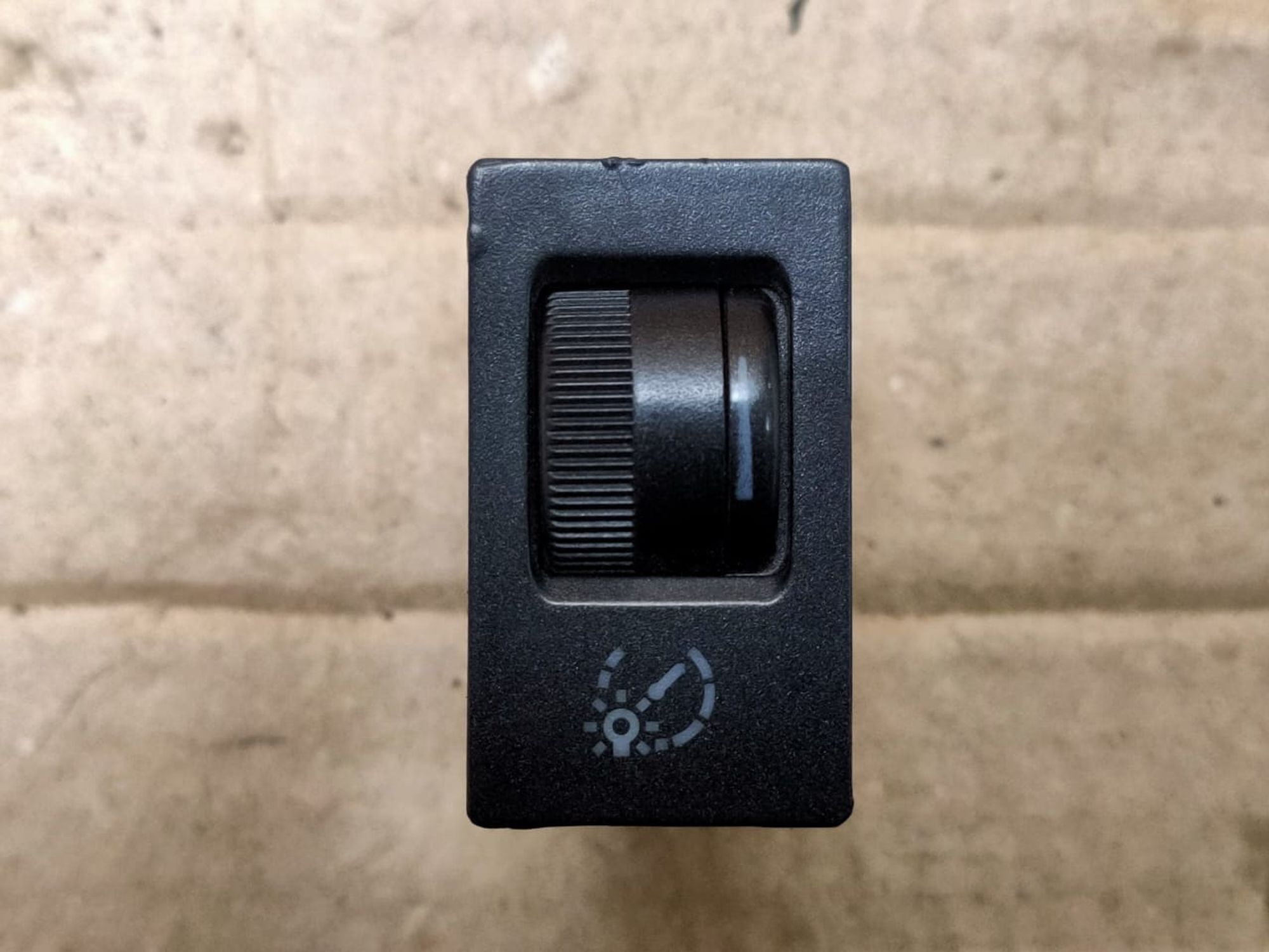 https://gcs.partsauto.market/rn-stockpro.appspot.com/thmbs/userImages/d89d66a30f14dbad161fb7a986aa0fe5/part/39695658-3252-4c6d-ad2c-074aee49263d_1749624711056.jpg