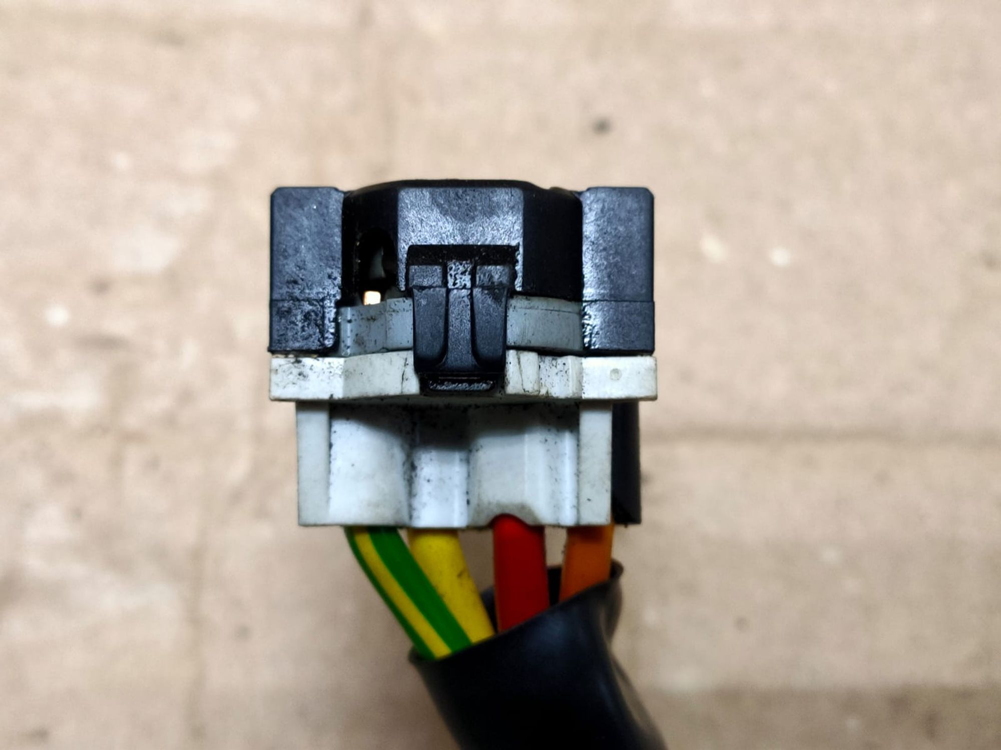 https://gcs.partsauto.market/rn-stockpro.appspot.com/thmbs/userImages/d89d66a30f14dbad161fb7a986aa0fe5/part/3ab39a39-a771-4030-9fbe-5af29e952588_1748240135251.jpg