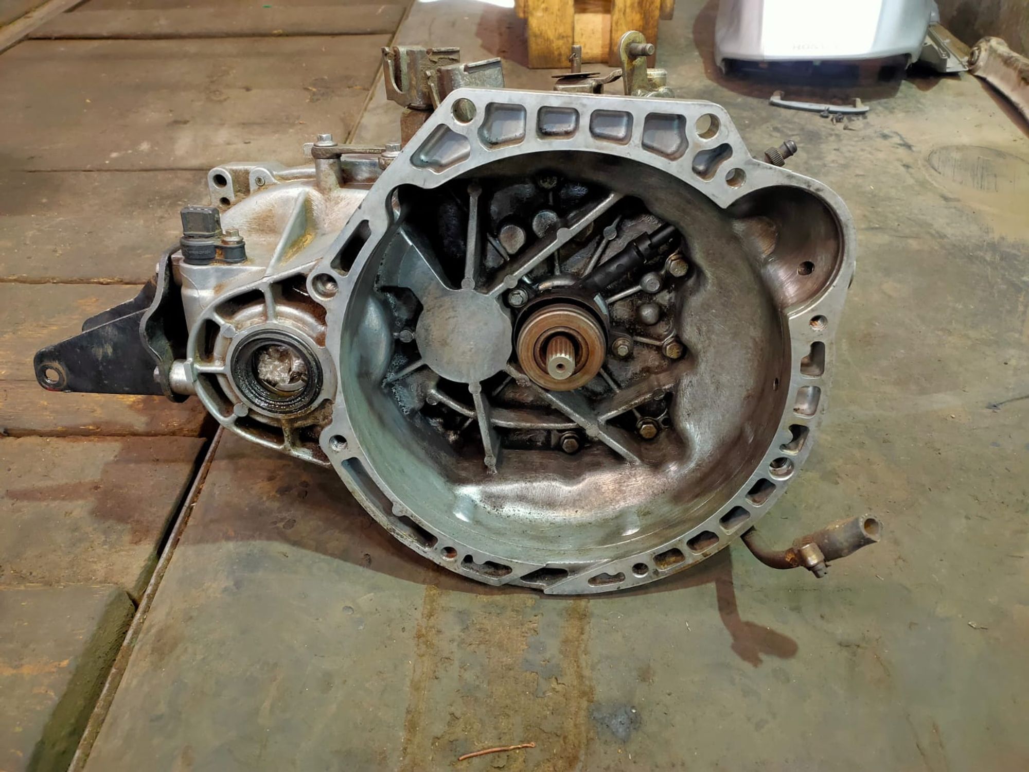 https://gcs.partsauto.market/rn-stockpro.appspot.com/thmbs/userImages/d89d66a30f14dbad161fb7a986aa0fe5/part/3b6b2f05-5b32-4909-ba29-13fcc14e40b6_1746449972453.jpg