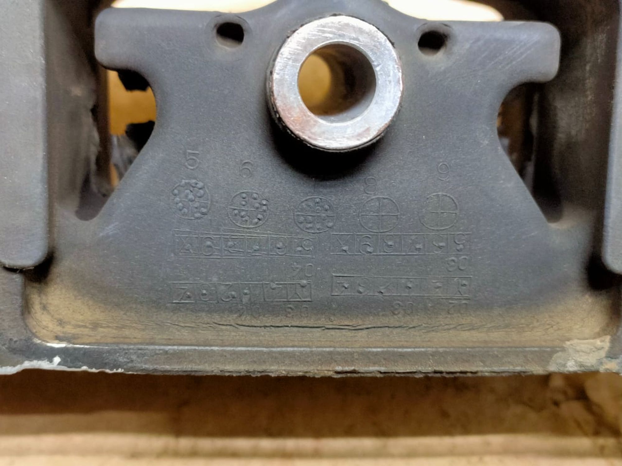 https://gcs.partsauto.market/rn-stockpro.appspot.com/thmbs/userImages/d89d66a30f14dbad161fb7a986aa0fe5/part/43ff2b6a-ac08-4215-a3cc-6e15b9fdb143_1749015564711.jpg