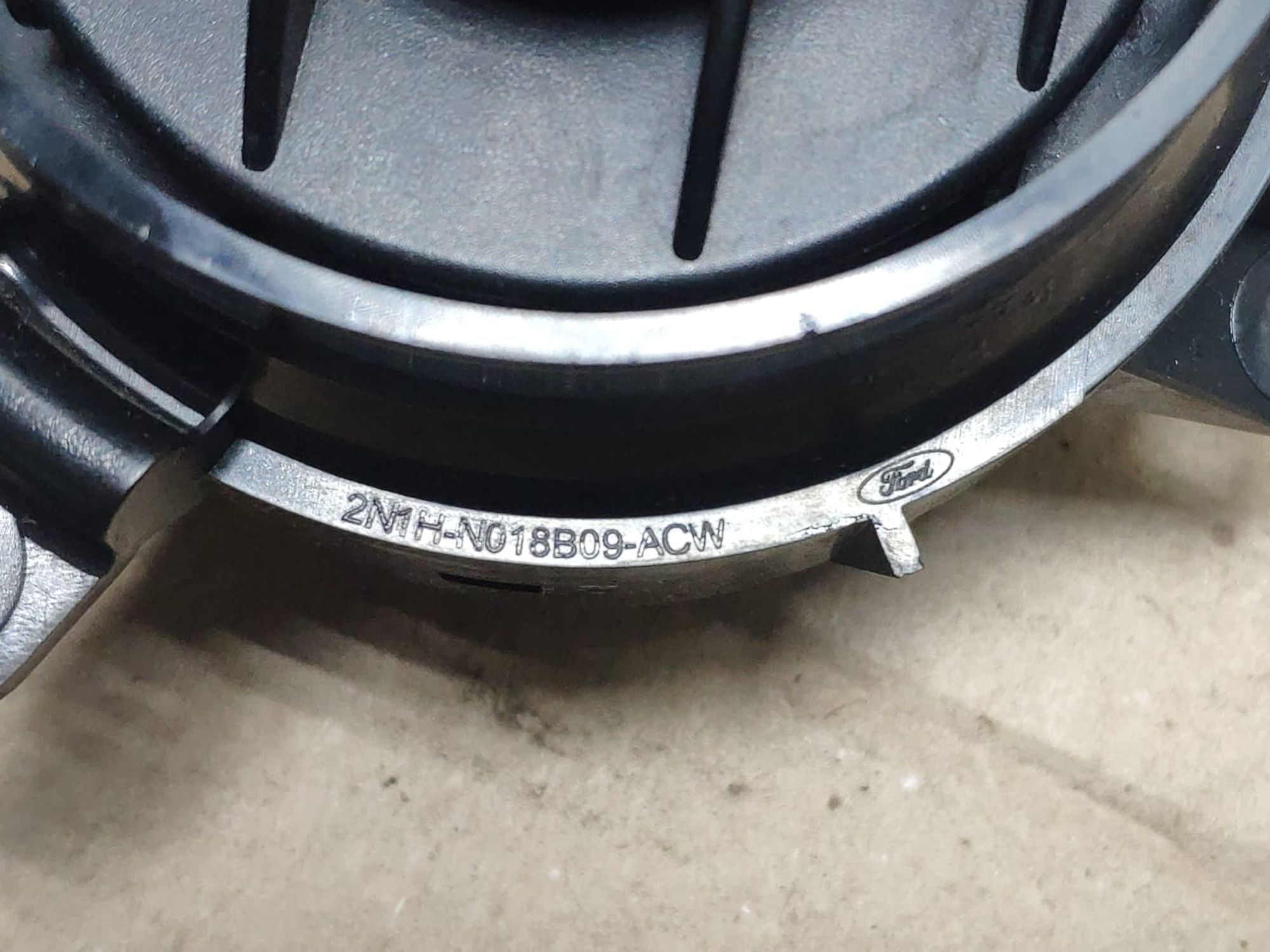 https://gcs.partsauto.market/rn-stockpro.appspot.com/thmbs/userImages/d89d66a30f14dbad161fb7a986aa0fe5/part/466ec259-a405-4111-9fb6-15875b55a0f0_1748239282404.jpg