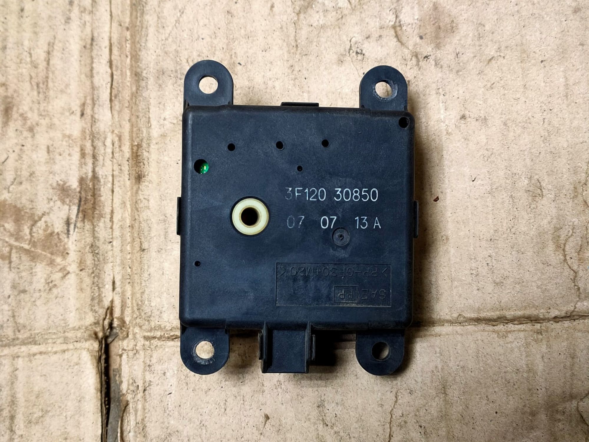 https://gcs.partsauto.market/rn-stockpro.appspot.com/thmbs/userImages/d89d66a30f14dbad161fb7a986aa0fe5/part/4cc87773-7132-4be1-9725-db49b41c100e_1746281014240.jpg