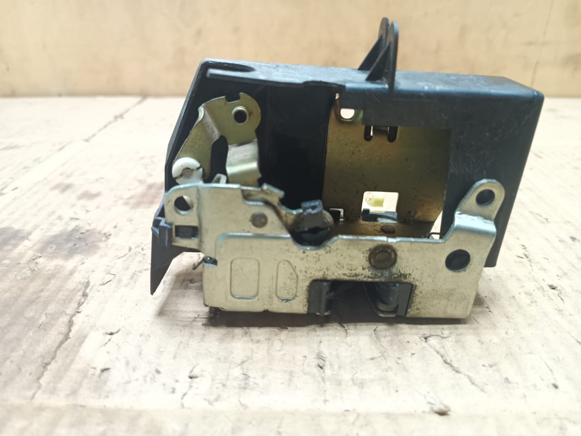 https://gcs.partsauto.market/rn-stockpro.appspot.com/thmbs/userImages/d89d66a30f14dbad161fb7a986aa0fe5/part/4e7da383-b635-442f-8989-49acf5e197a6_1738650152266.jpg