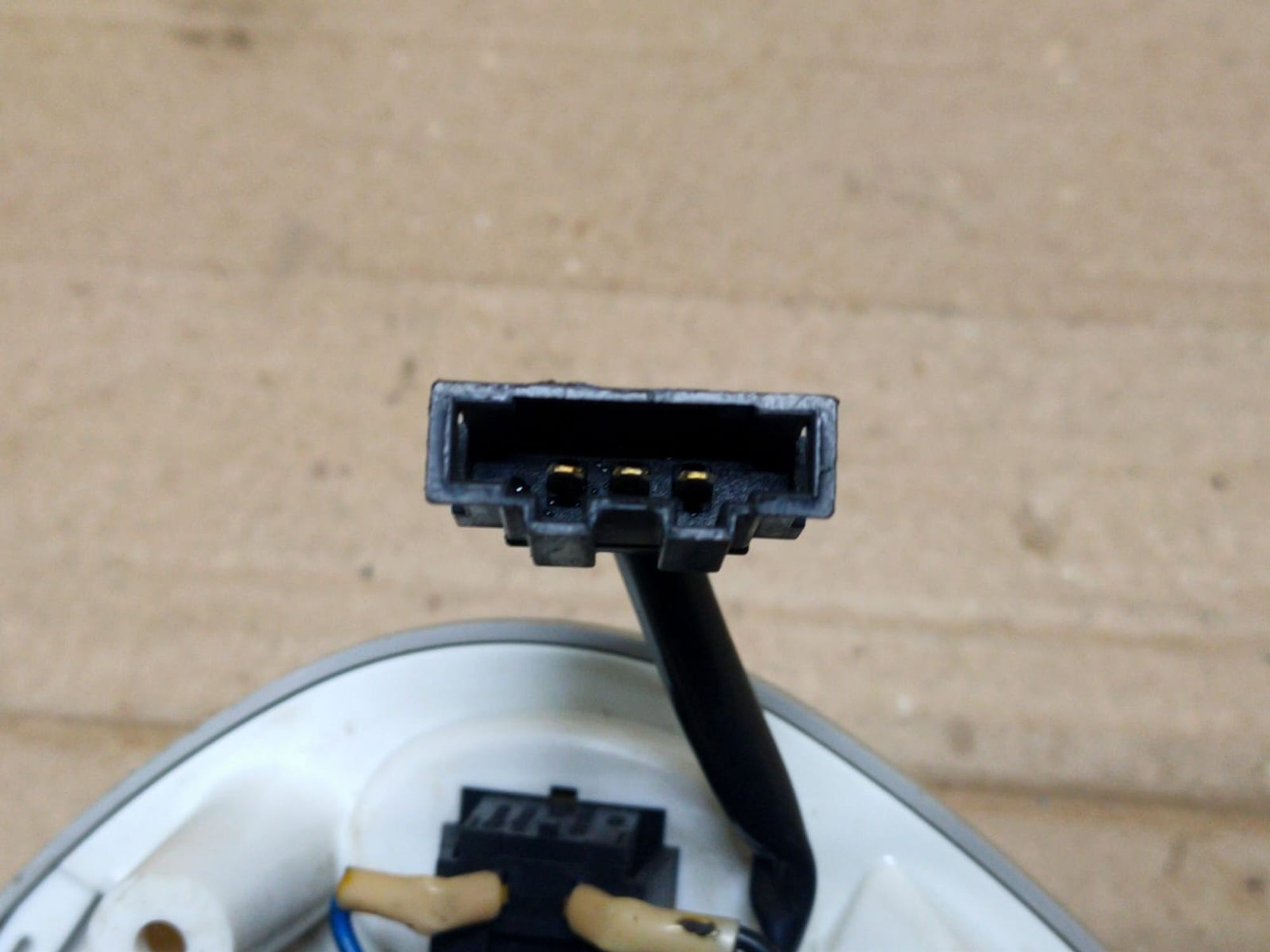 https://gcs.partsauto.market/rn-stockpro.appspot.com/thmbs/userImages/d89d66a30f14dbad161fb7a986aa0fe5/part/58c2e2e9-bc23-4d67-8945-71bda5560945_1749638501186.jpg