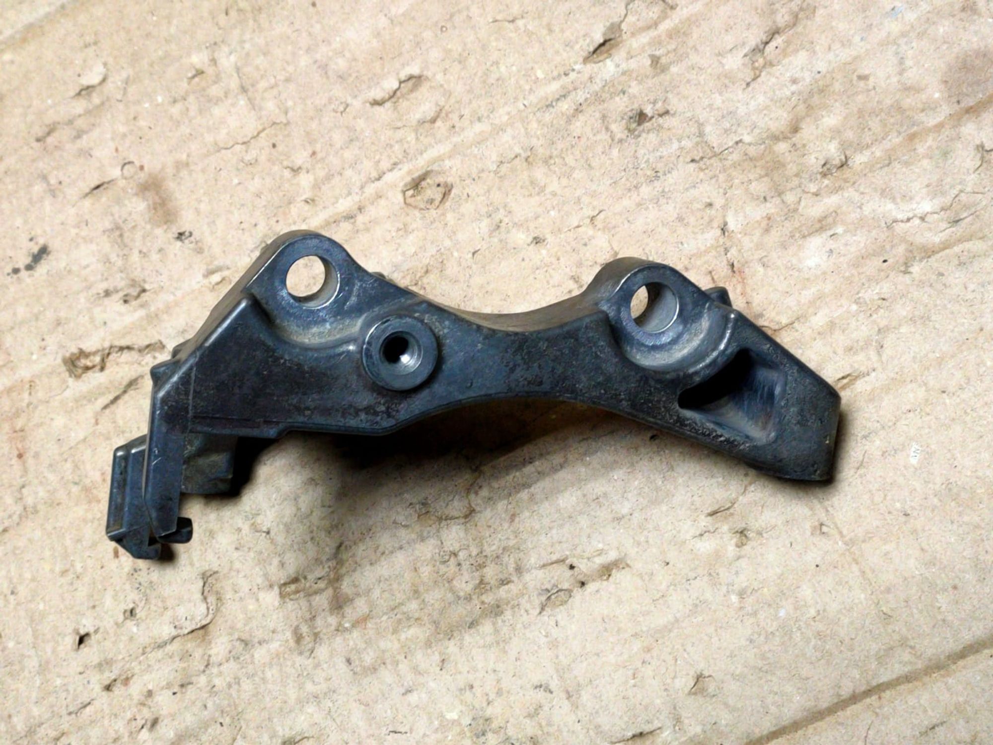 https://gcs.partsauto.market/rn-stockpro.appspot.com/thmbs/userImages/d89d66a30f14dbad161fb7a986aa0fe5/part/5974028a-0087-4864-860d-b853c37a69b6_1749206584524.jpg