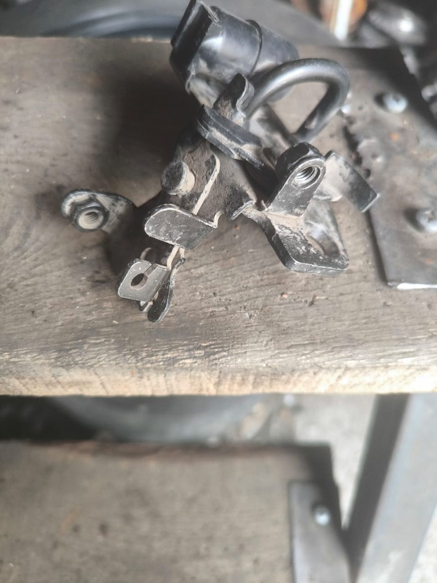 https://gcs.partsauto.market/rn-stockpro.appspot.com/thmbs/userImages/d89d66a30f14dbad161fb7a986aa0fe5/part/5ad277f9-70e1-4dd7-aeb4-62be645e90b5_1748692990234.jpg