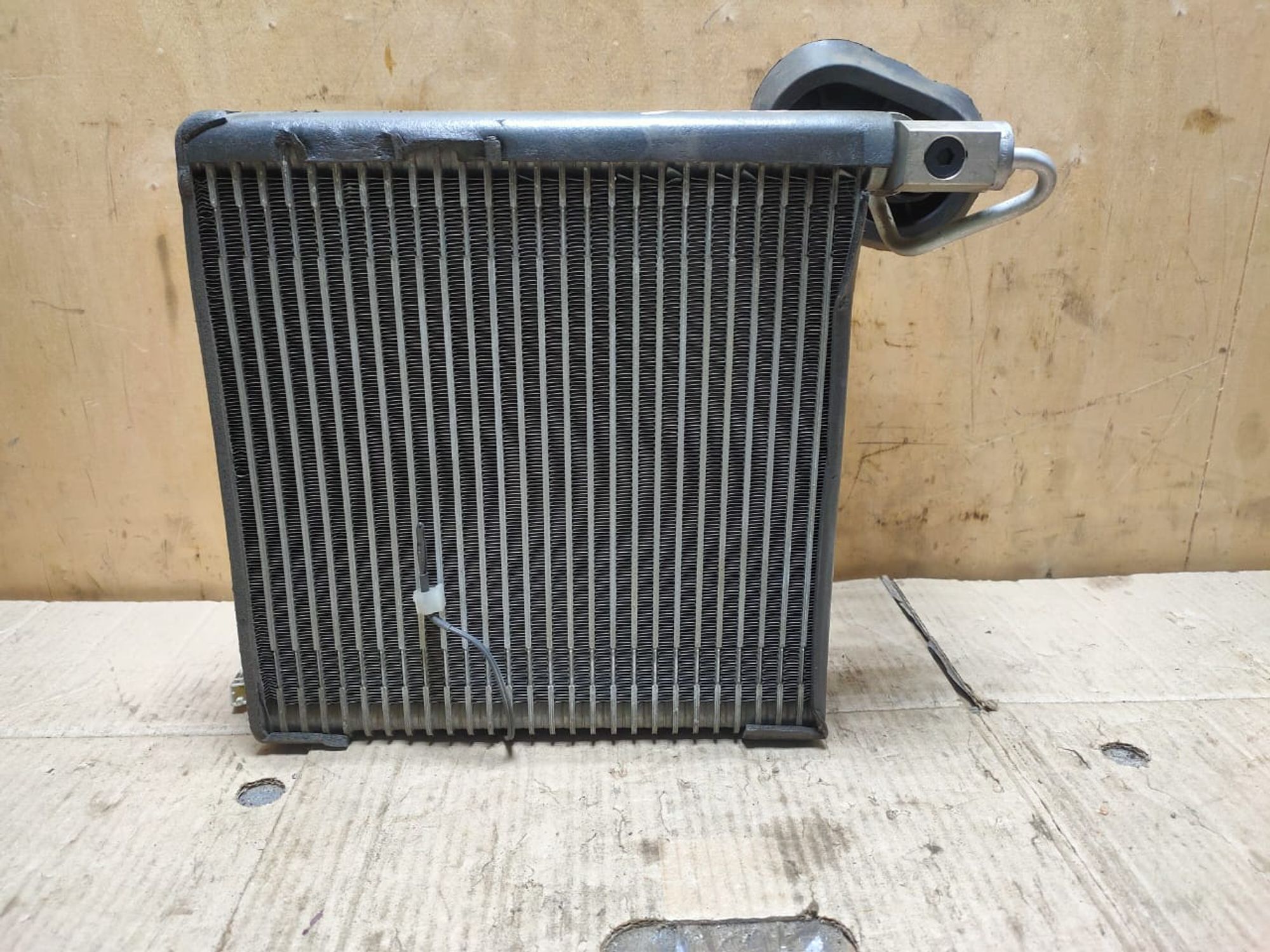 https://gcs.partsauto.market/rn-stockpro.appspot.com/thmbs/userImages/d89d66a30f14dbad161fb7a986aa0fe5/part/61e08001-03c5-4031-a62a-67d5118f9695_1746171035586.jpg