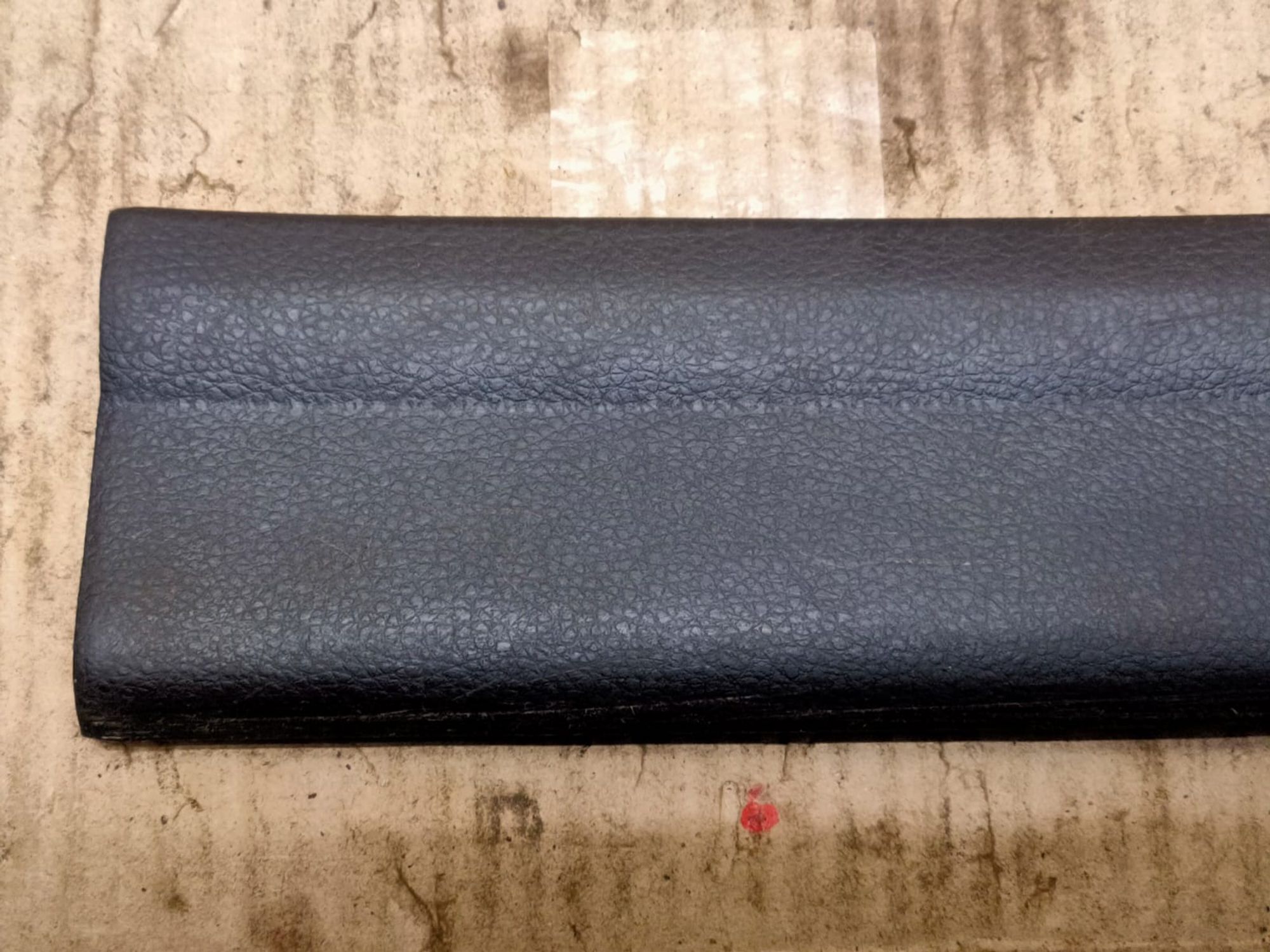 https://gcs.partsauto.market/rn-stockpro.appspot.com/thmbs/userImages/d89d66a30f14dbad161fb7a986aa0fe5/part/6e08d0b3-c53d-41be-8bf8-dcf6fd1e9e18_1746285581465.jpg