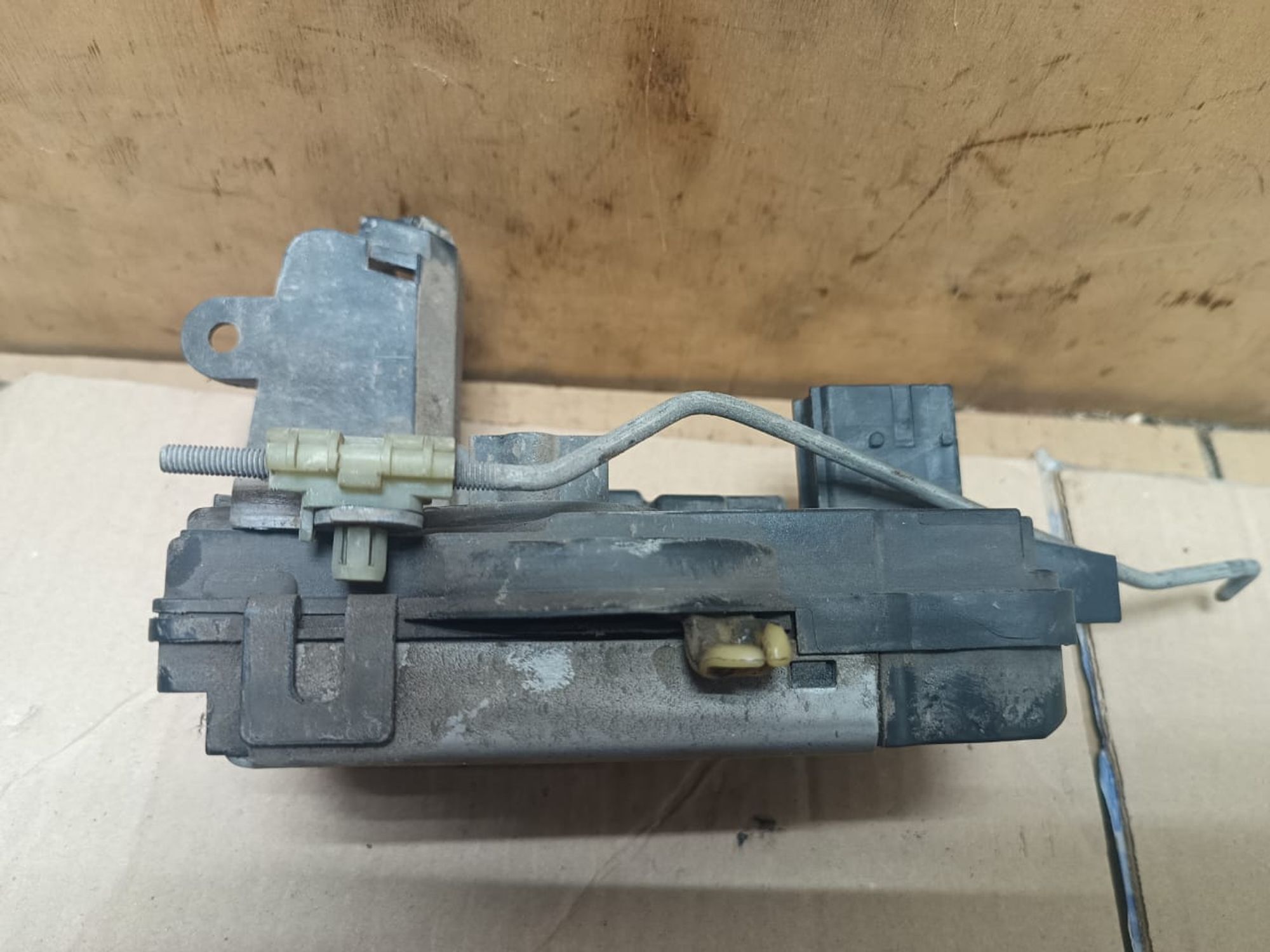 https://gcs.partsauto.market/rn-stockpro.appspot.com/thmbs/userImages/d89d66a30f14dbad161fb7a986aa0fe5/part/6ed069c5-2210-4e94-8875-39672cd6173e_1742535763721.jpg