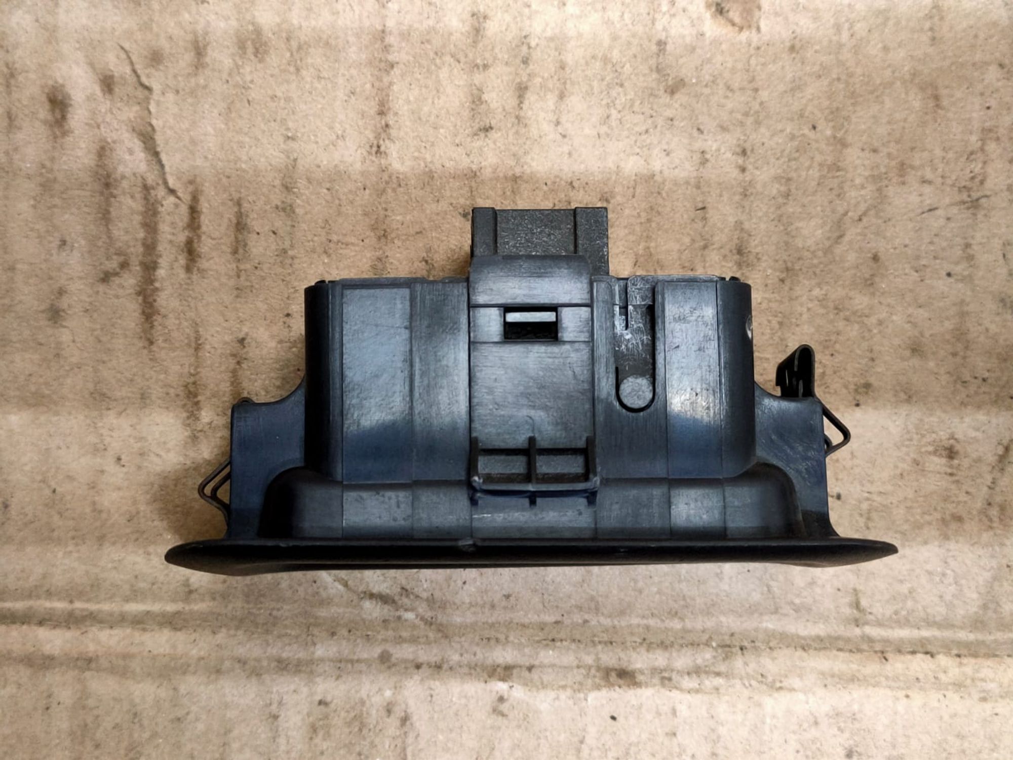 https://gcs.partsauto.market/rn-stockpro.appspot.com/thmbs/userImages/d89d66a30f14dbad161fb7a986aa0fe5/part/6f8a8b3a-8b16-496e-a23b-8b9846674d98_1745390637958.jpg