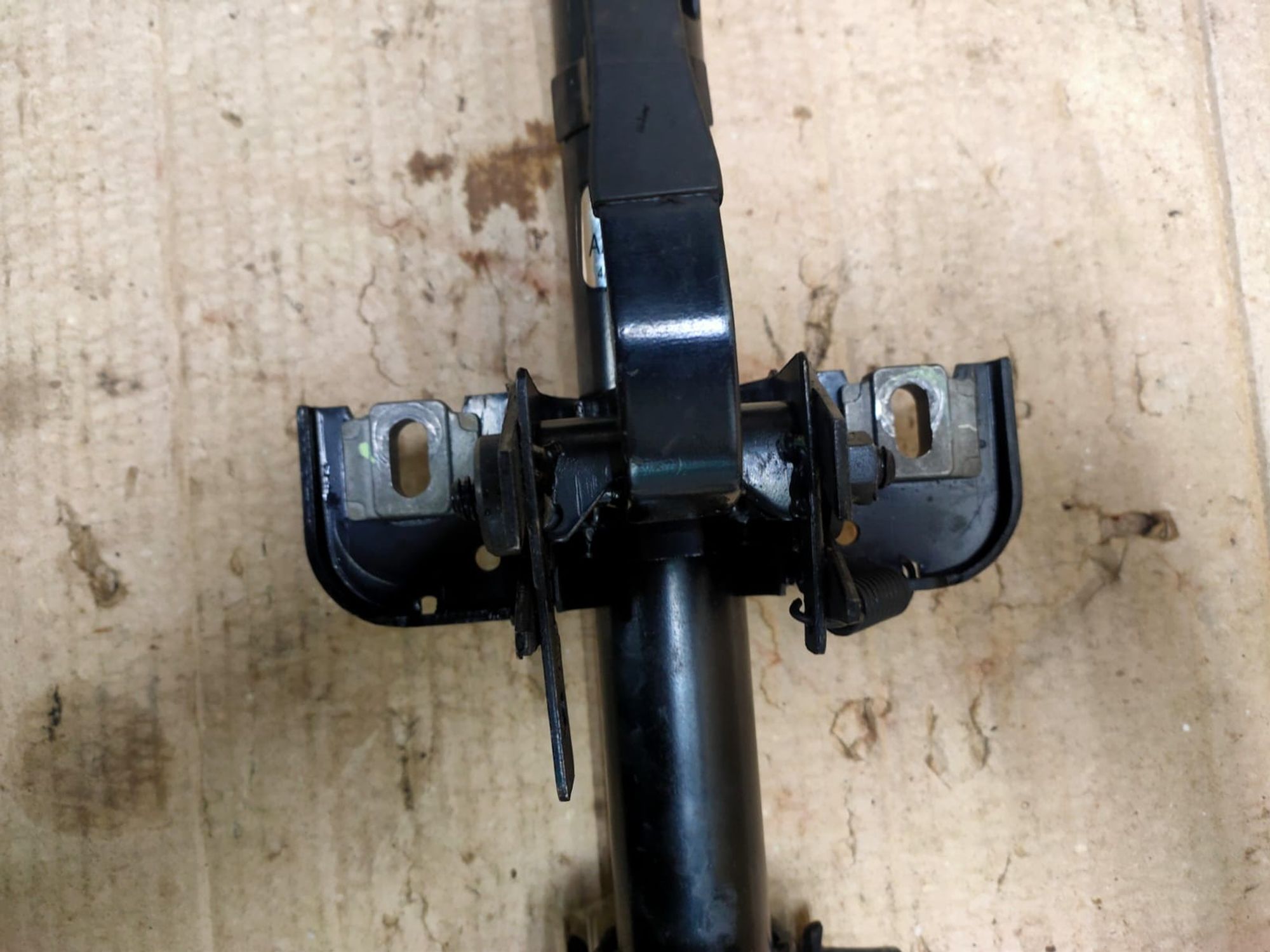https://gcs.partsauto.market/rn-stockpro.appspot.com/thmbs/userImages/d89d66a30f14dbad161fb7a986aa0fe5/part/7416482a-2430-4a98-b03d-1c29032392b6_1749798511666.jpg