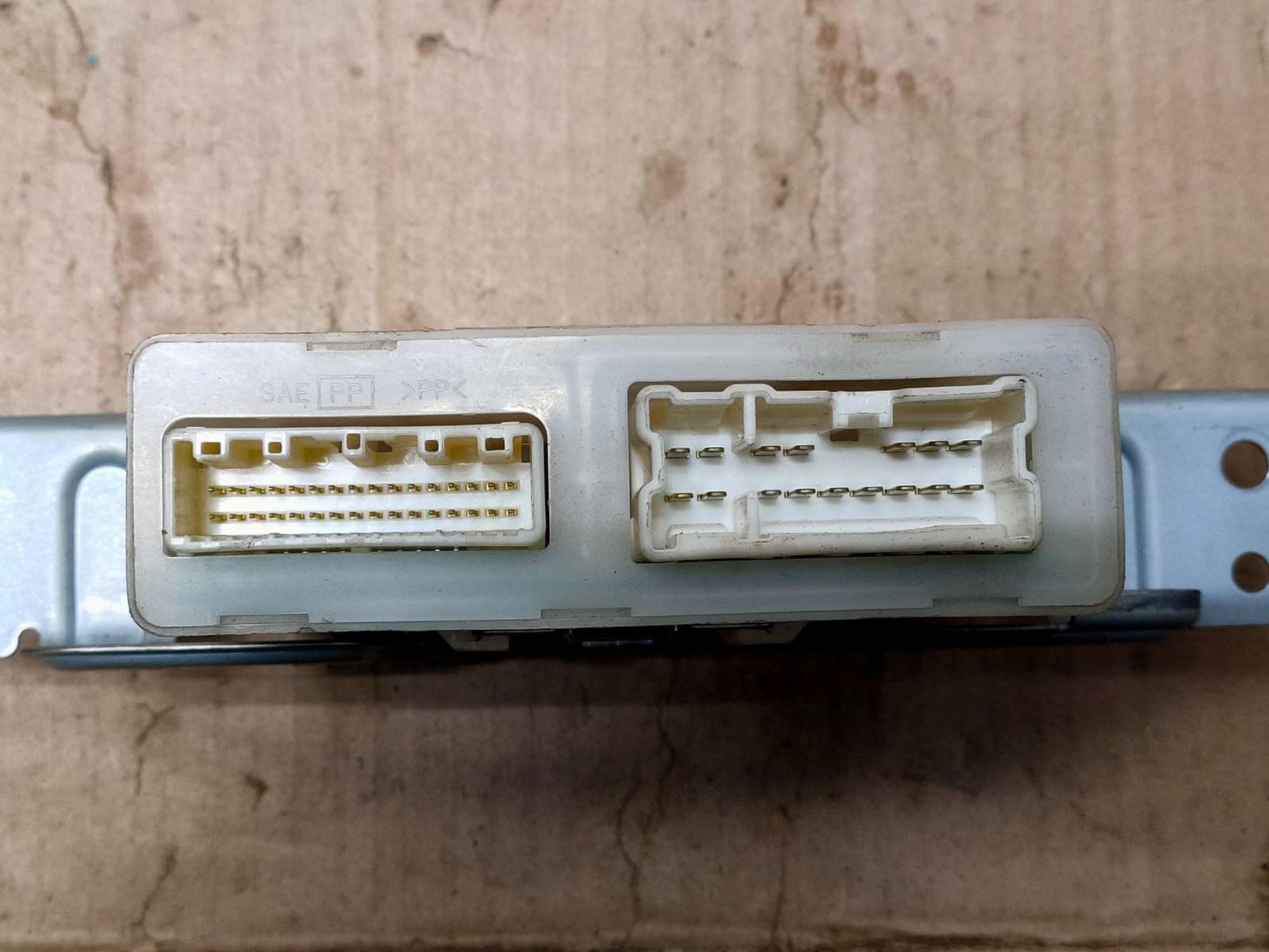 https://gcs.partsauto.market/rn-stockpro.appspot.com/thmbs/userImages/d89d66a30f14dbad161fb7a986aa0fe5/part/77b176a5-819e-4fc7-baef-008f08740f5b_1746595045767.jpg