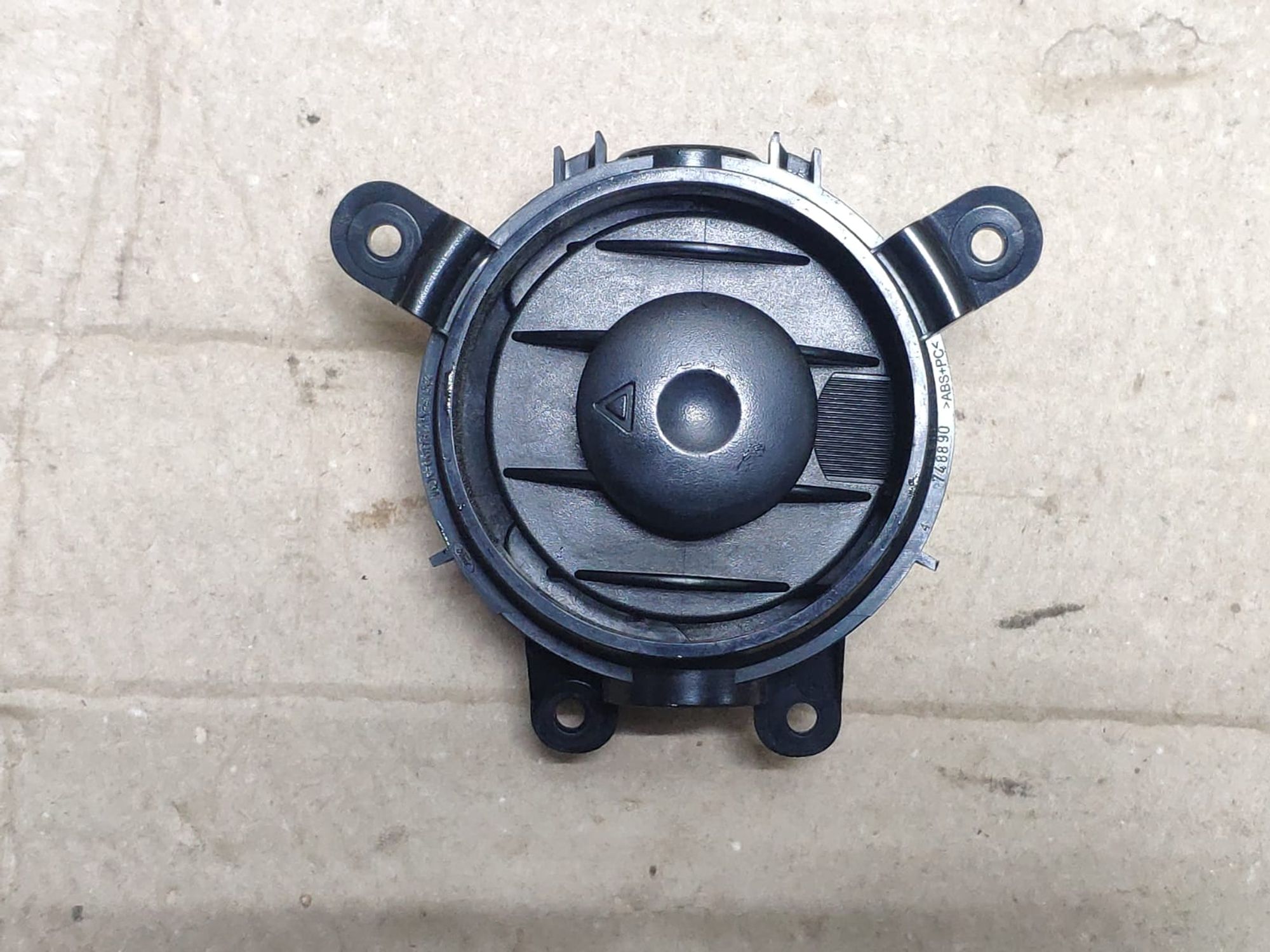 https://gcs.partsauto.market/rn-stockpro.appspot.com/thmbs/userImages/d89d66a30f14dbad161fb7a986aa0fe5/part/82064094-76af-4e52-a72f-4445d336292f_1748239282421.jpg