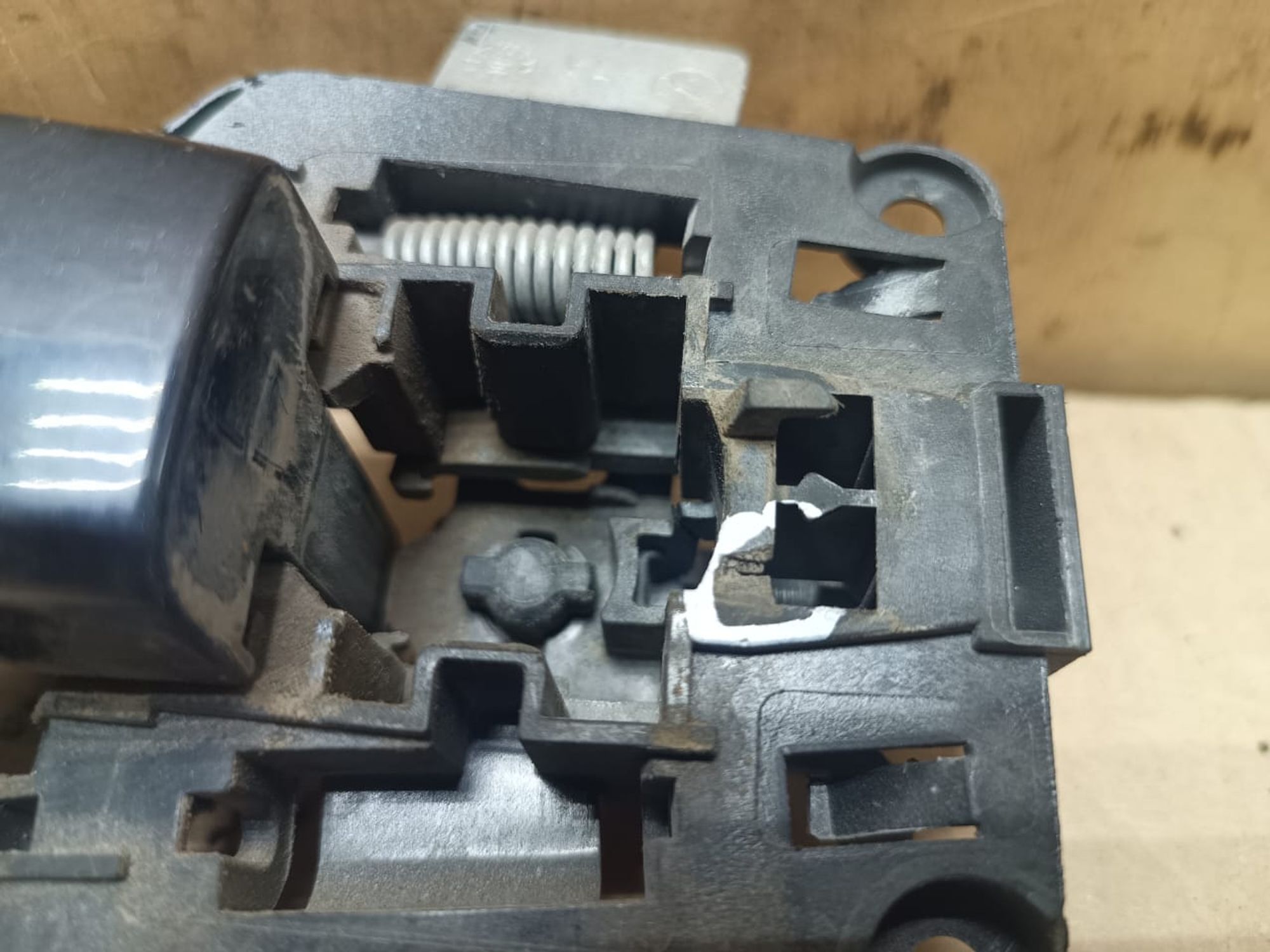 https://gcs.partsauto.market/rn-stockpro.appspot.com/thmbs/userImages/d89d66a30f14dbad161fb7a986aa0fe5/part/83f515dd-55d5-4d6c-9089-92805d5eb8fe_1742538881275.jpg