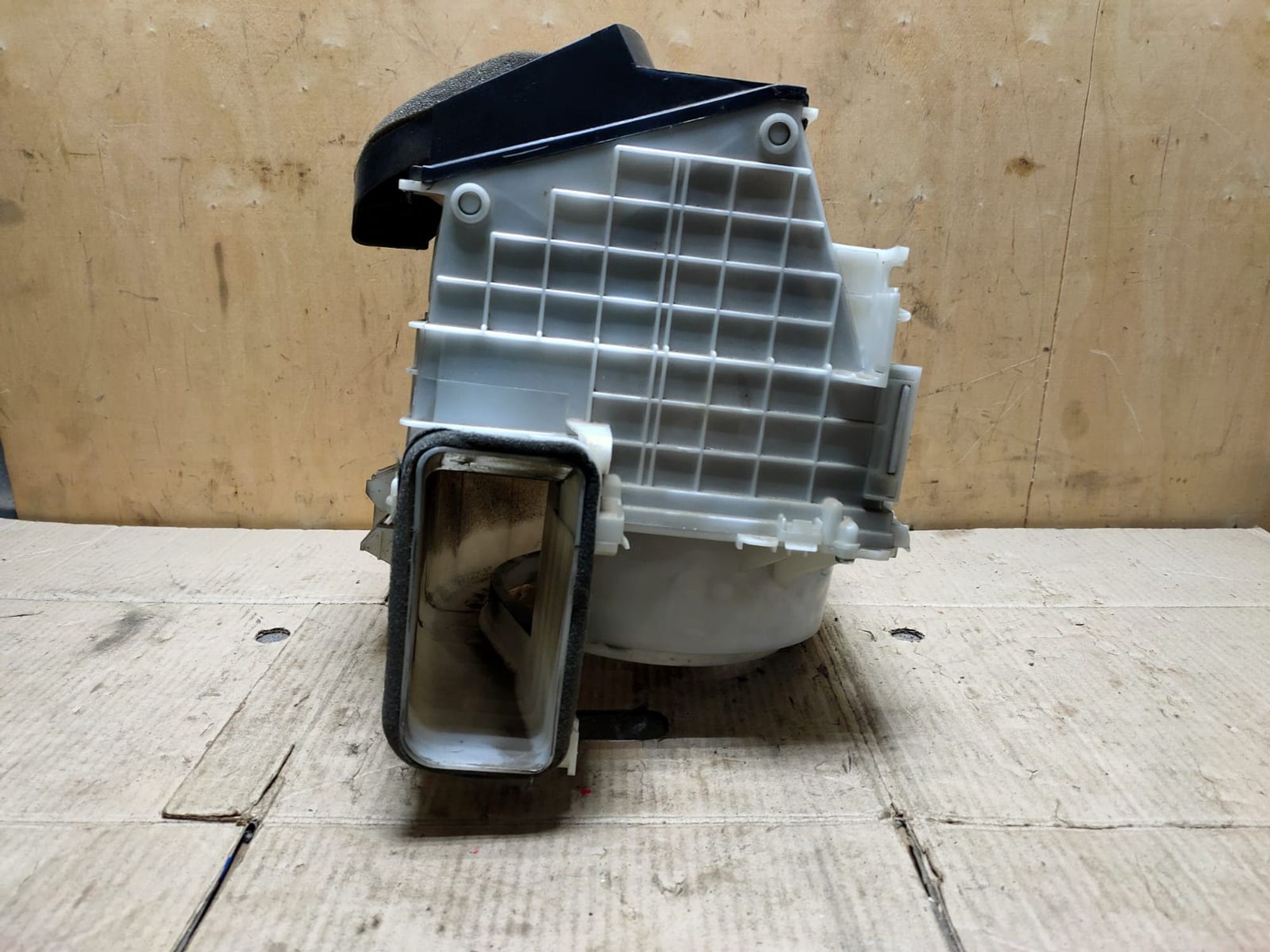 https://gcs.partsauto.market/rn-stockpro.appspot.com/thmbs/userImages/d89d66a30f14dbad161fb7a986aa0fe5/part/8ac9c409-17ef-4e68-a26c-1f233788140c_1746180801555.jpg