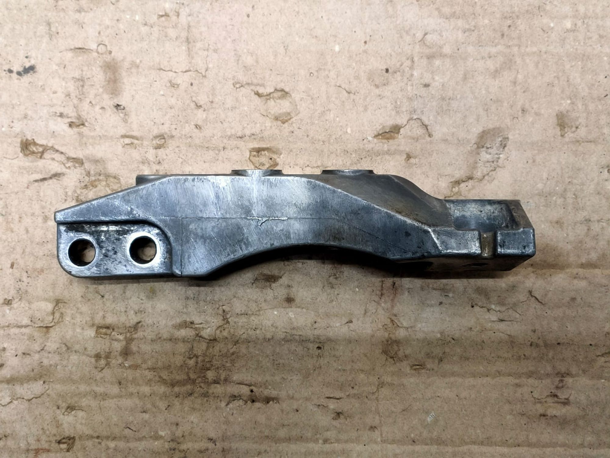 https://gcs.partsauto.market/rn-stockpro.appspot.com/thmbs/userImages/d89d66a30f14dbad161fb7a986aa0fe5/part/8c8b2c7c-44d2-4499-a998-b7bf5614ef30_1749205538049.jpg