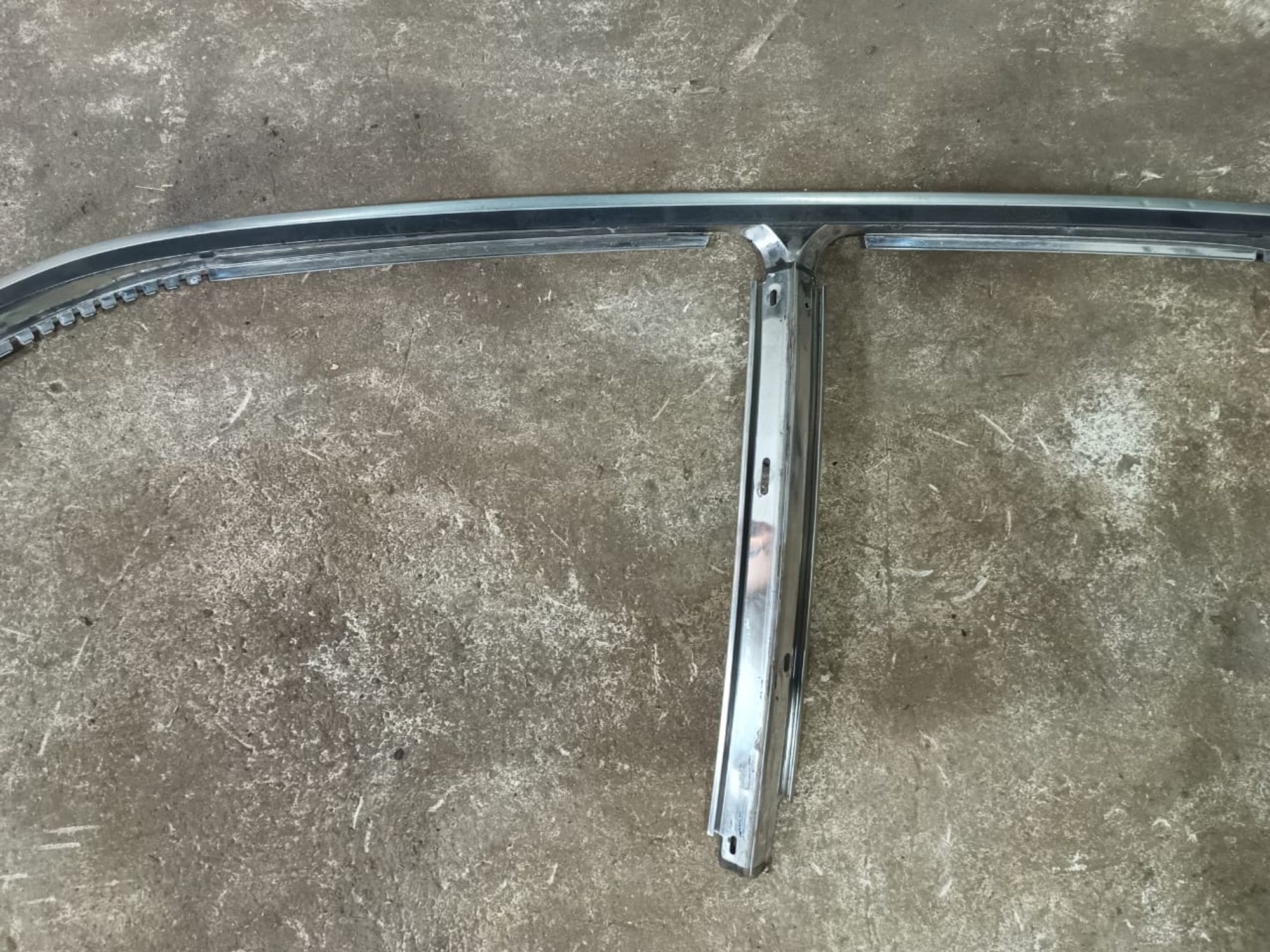 https://gcs.partsauto.market/rn-stockpro.appspot.com/thmbs/userImages/d89d66a30f14dbad161fb7a986aa0fe5/part/a3009905-8472-4df0-9045-1c64bacb4d84_1739095958208.jpg