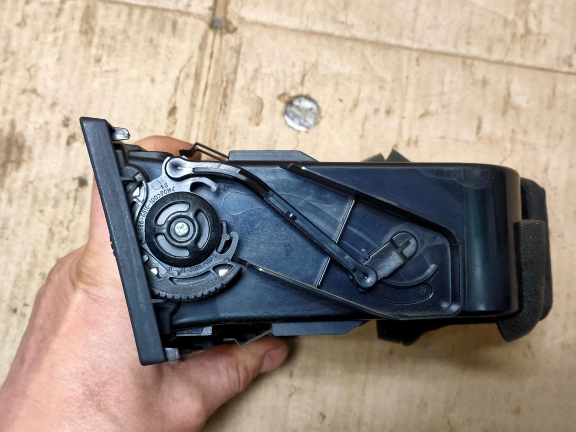 https://gcs.partsauto.market/rn-stockpro.appspot.com/thmbs/userImages/d89d66a30f14dbad161fb7a986aa0fe5/part/a71cff63-ac78-41ce-ad4e-6389c9fb5590_1745995611543.jpg