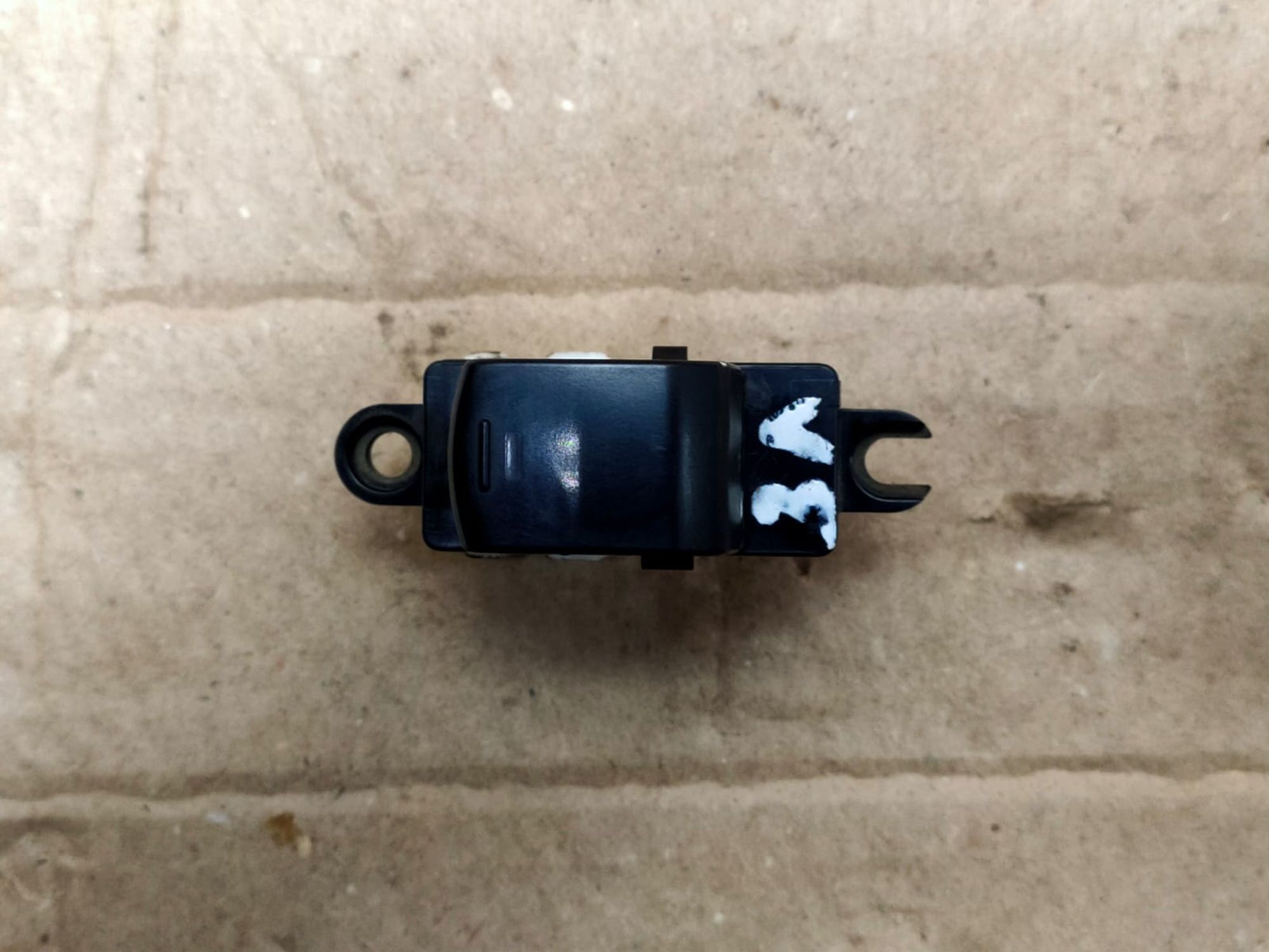 https://gcs.partsauto.market/rn-stockpro.appspot.com/thmbs/userImages/d89d66a30f14dbad161fb7a986aa0fe5/part/af6ed69f-ffde-4897-8d9d-110ce909d3ef_1748241151091.jpg