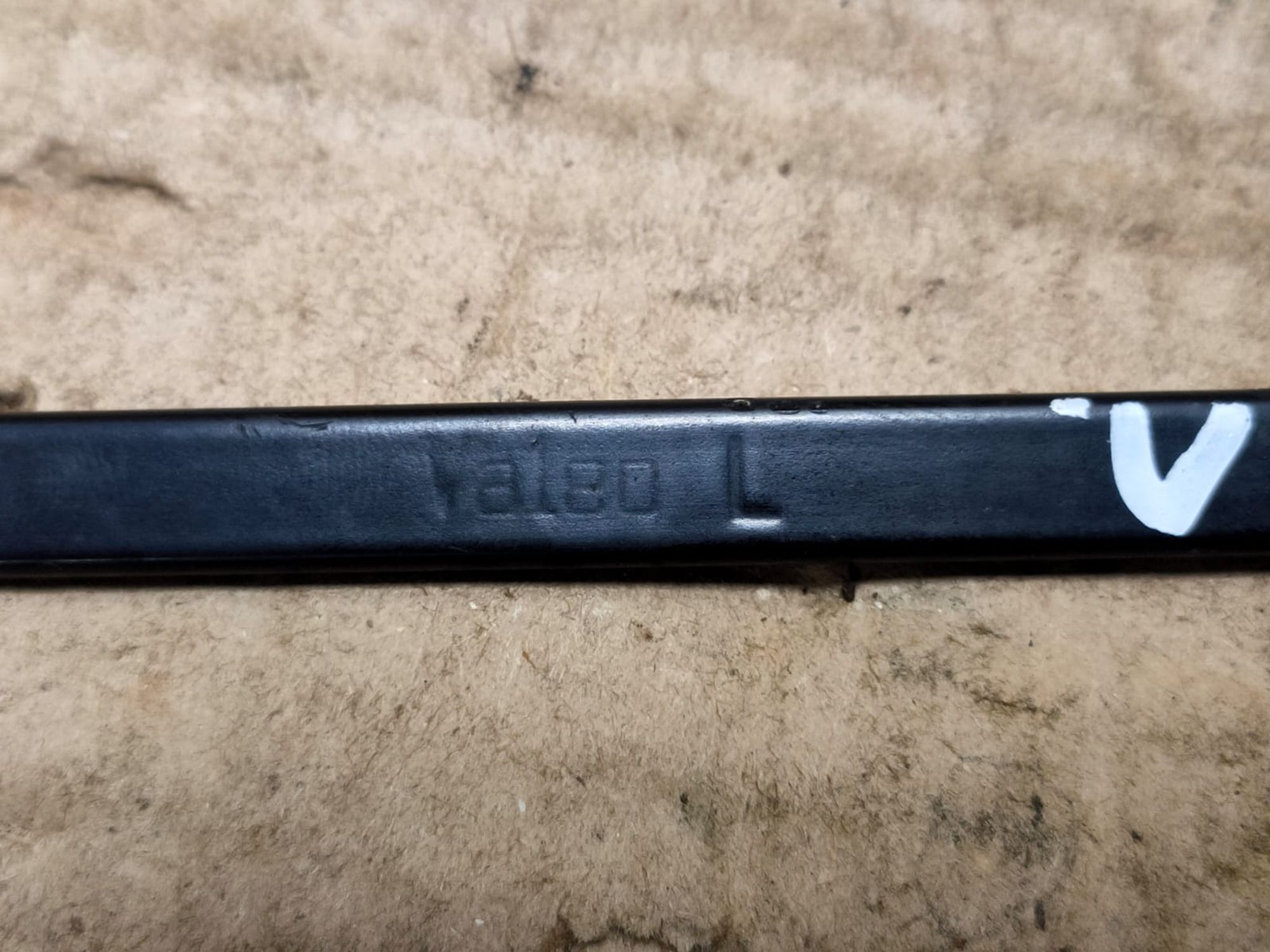 https://gcs.partsauto.market/rn-stockpro.appspot.com/thmbs/userImages/d89d66a30f14dbad161fb7a986aa0fe5/part/b56ffa16-aa1a-4acc-bbe6-4b873eded757_1749796839565.jpg