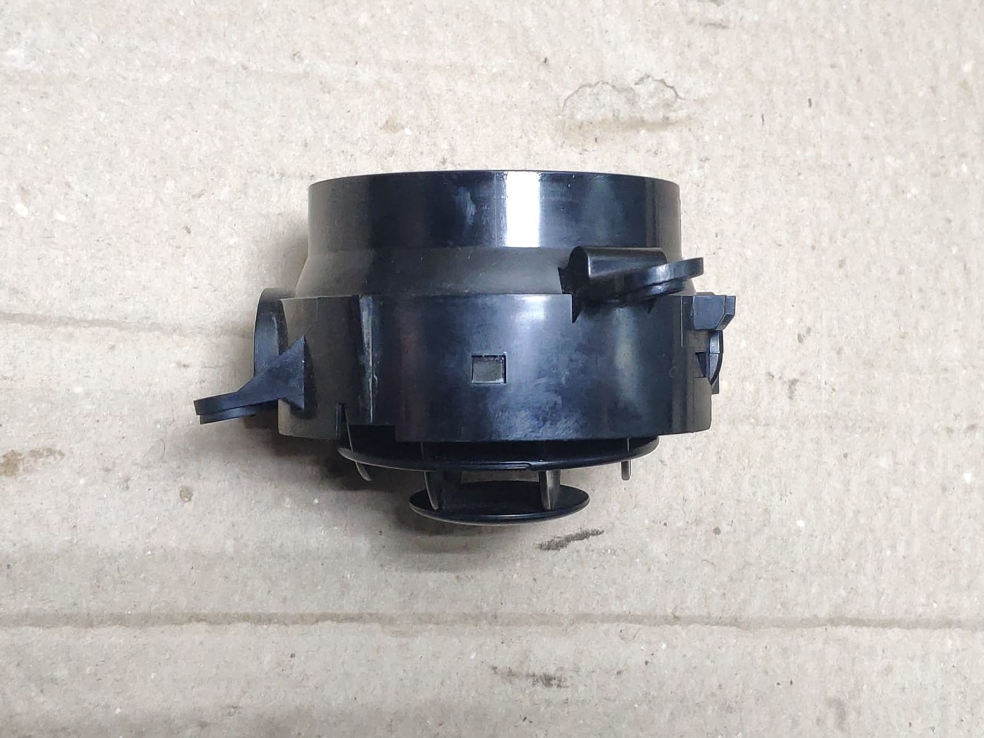https://gcs.partsauto.market/rn-stockpro.appspot.com/thmbs/userImages/d89d66a30f14dbad161fb7a986aa0fe5/part/b7734f1e-f459-4fc8-8165-499f45eee1bb_1748239282386.jpg