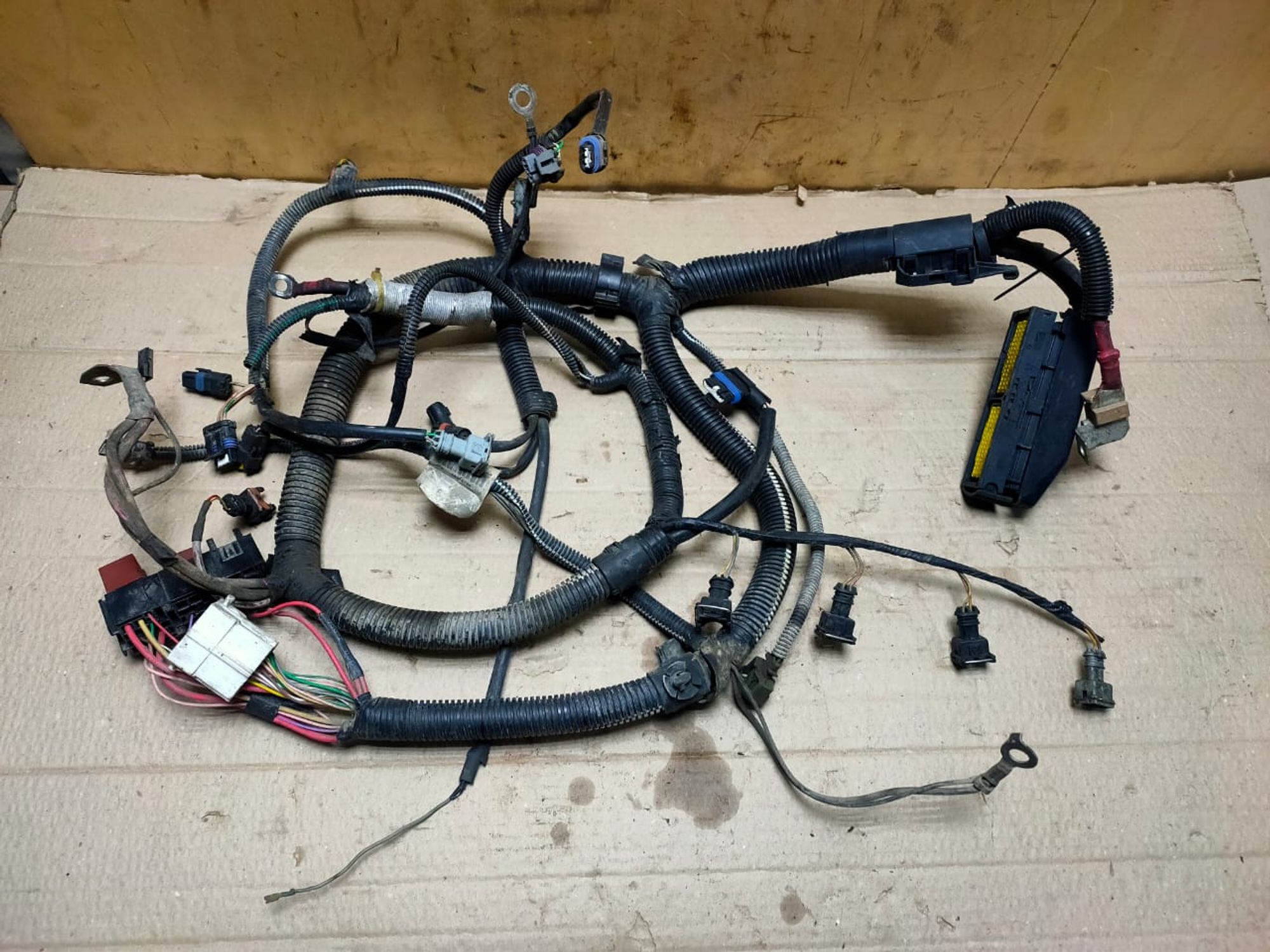 https://gcs.partsauto.market/rn-stockpro.appspot.com/thmbs/userImages/d89d66a30f14dbad161fb7a986aa0fe5/part/b7bf67b1-0982-407d-ae57-a6b6dc0b9aa9_1748944468195.jpg