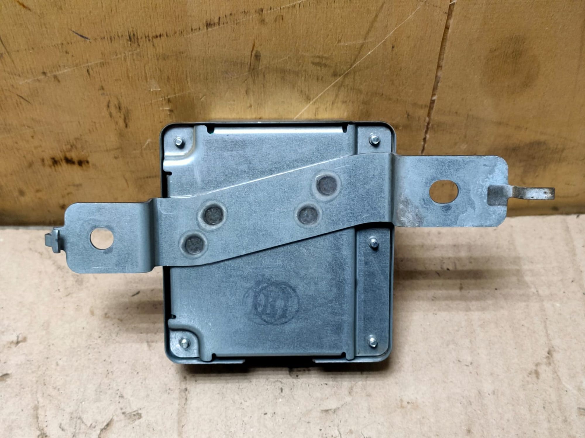 https://gcs.partsauto.market/rn-stockpro.appspot.com/thmbs/userImages/d89d66a30f14dbad161fb7a986aa0fe5/part/c91b3c17-d6ea-4c3d-b3c9-acd7fc79caaf_1746598018809.jpg