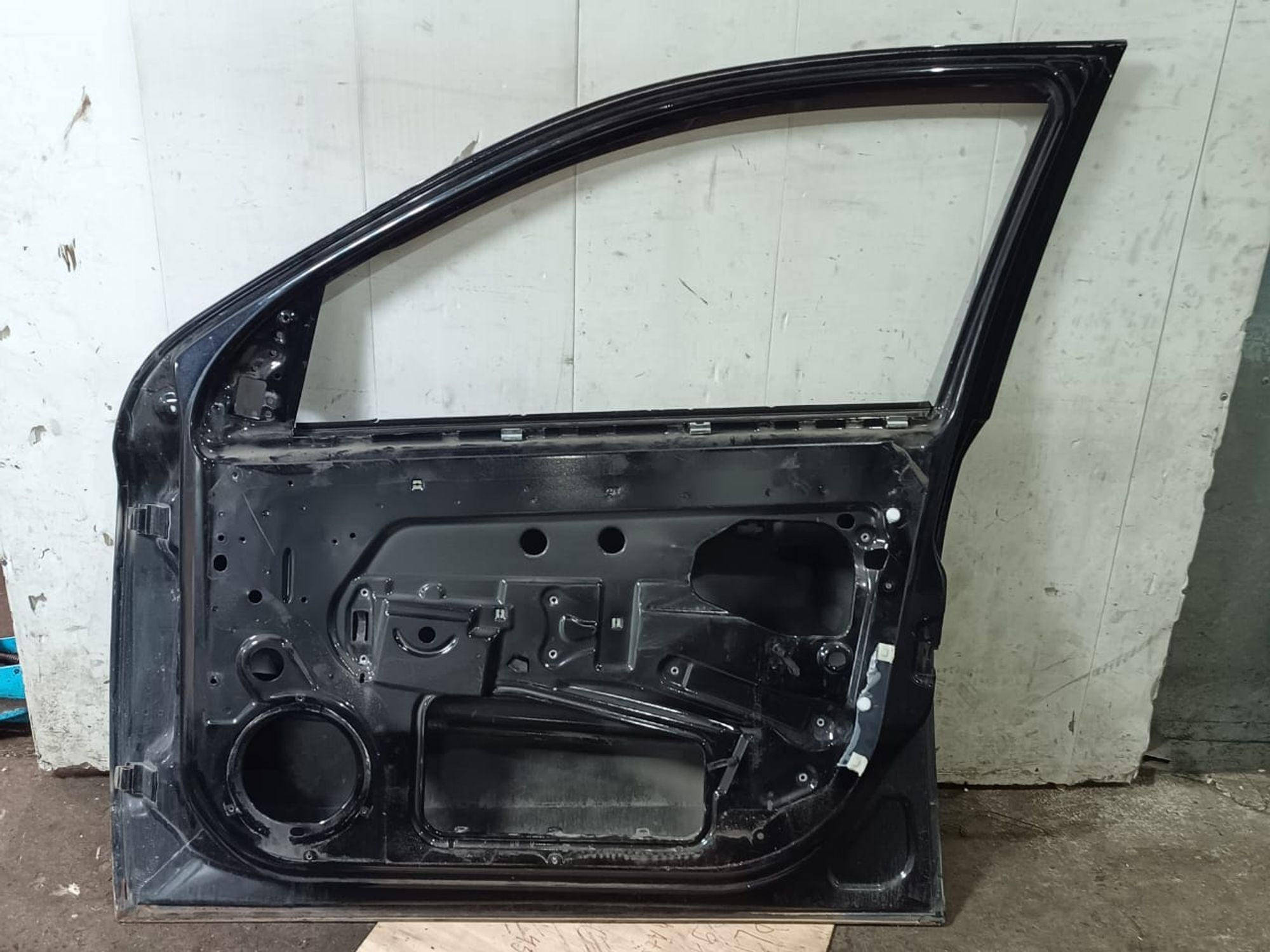 https://gcs.partsauto.market/rn-stockpro.appspot.com/thmbs/userImages/d89d66a30f14dbad161fb7a986aa0fe5/part/ca07a09a-bbad-483b-a0f1-55d8a328de23_1740739959606.jpg