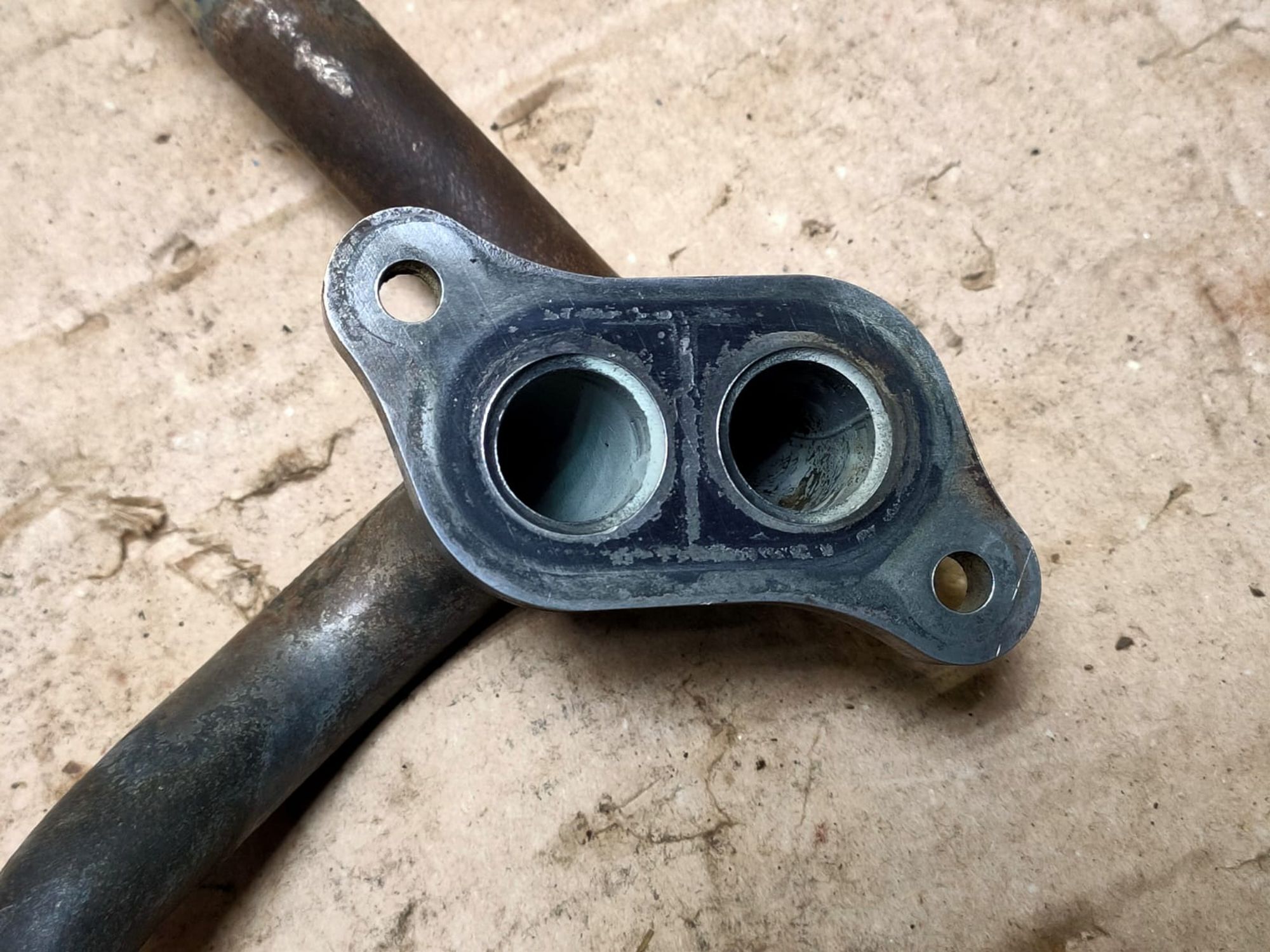 https://gcs.partsauto.market/rn-stockpro.appspot.com/thmbs/userImages/d89d66a30f14dbad161fb7a986aa0fe5/part/cce1f979-5a60-49bb-92d8-8a982ce0818f_1748955608877.jpg
