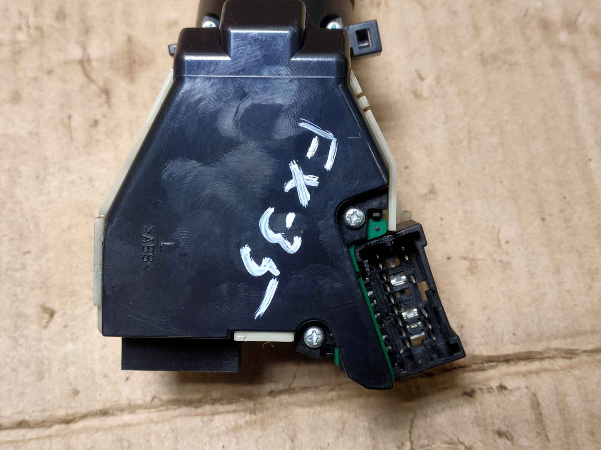https://gcs.partsauto.market/rn-stockpro.appspot.com/thmbs/userImages/d89d66a30f14dbad161fb7a986aa0fe5/part/ce51dbd5-70a4-4d83-a93e-f8c52e84b4e3_1745562492346.jpg