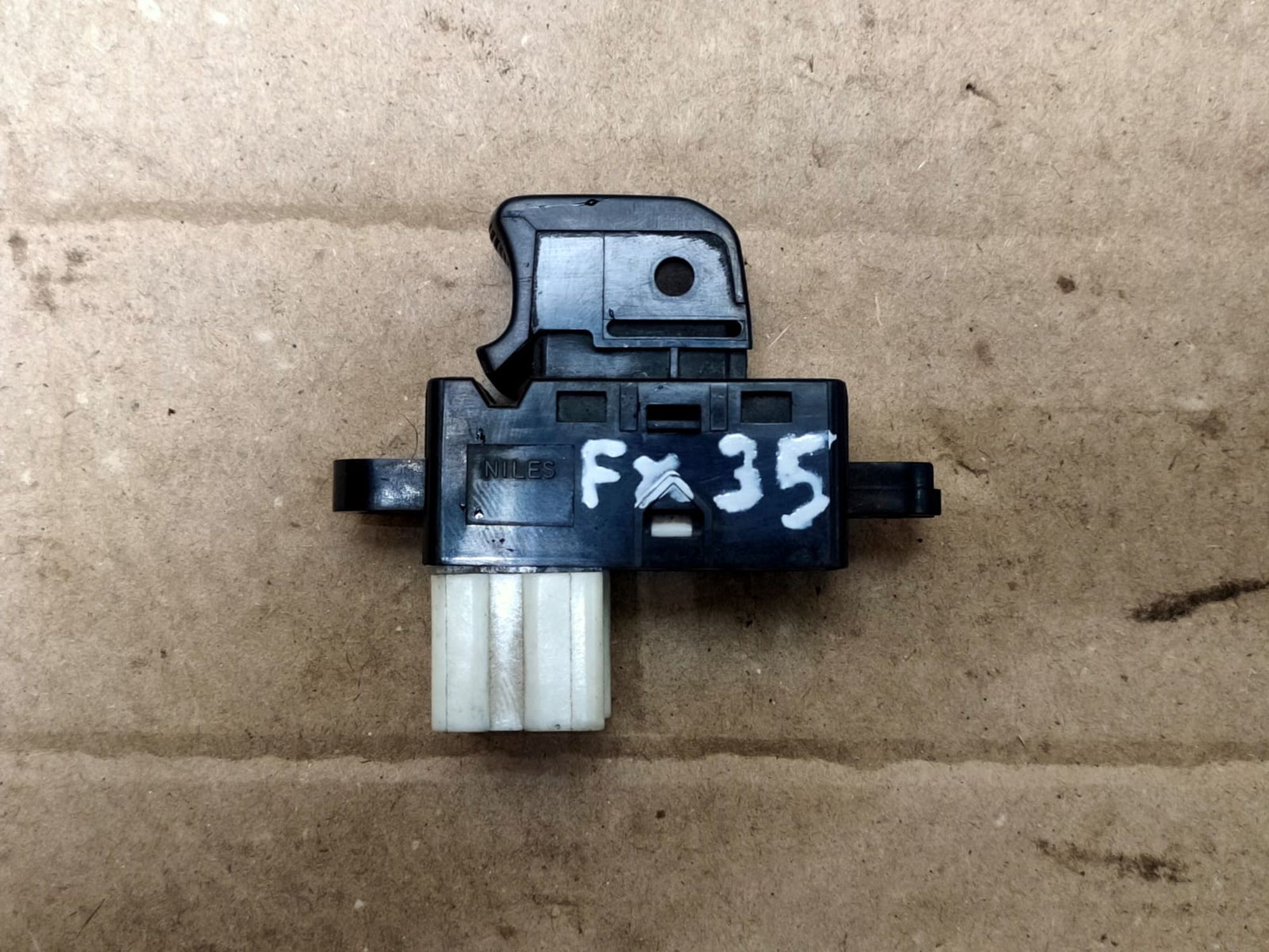 https://gcs.partsauto.market/rn-stockpro.appspot.com/thmbs/userImages/d89d66a30f14dbad161fb7a986aa0fe5/part/e139b791-d0f9-4638-b505-7b597f28bc9c_1748241151060.jpg