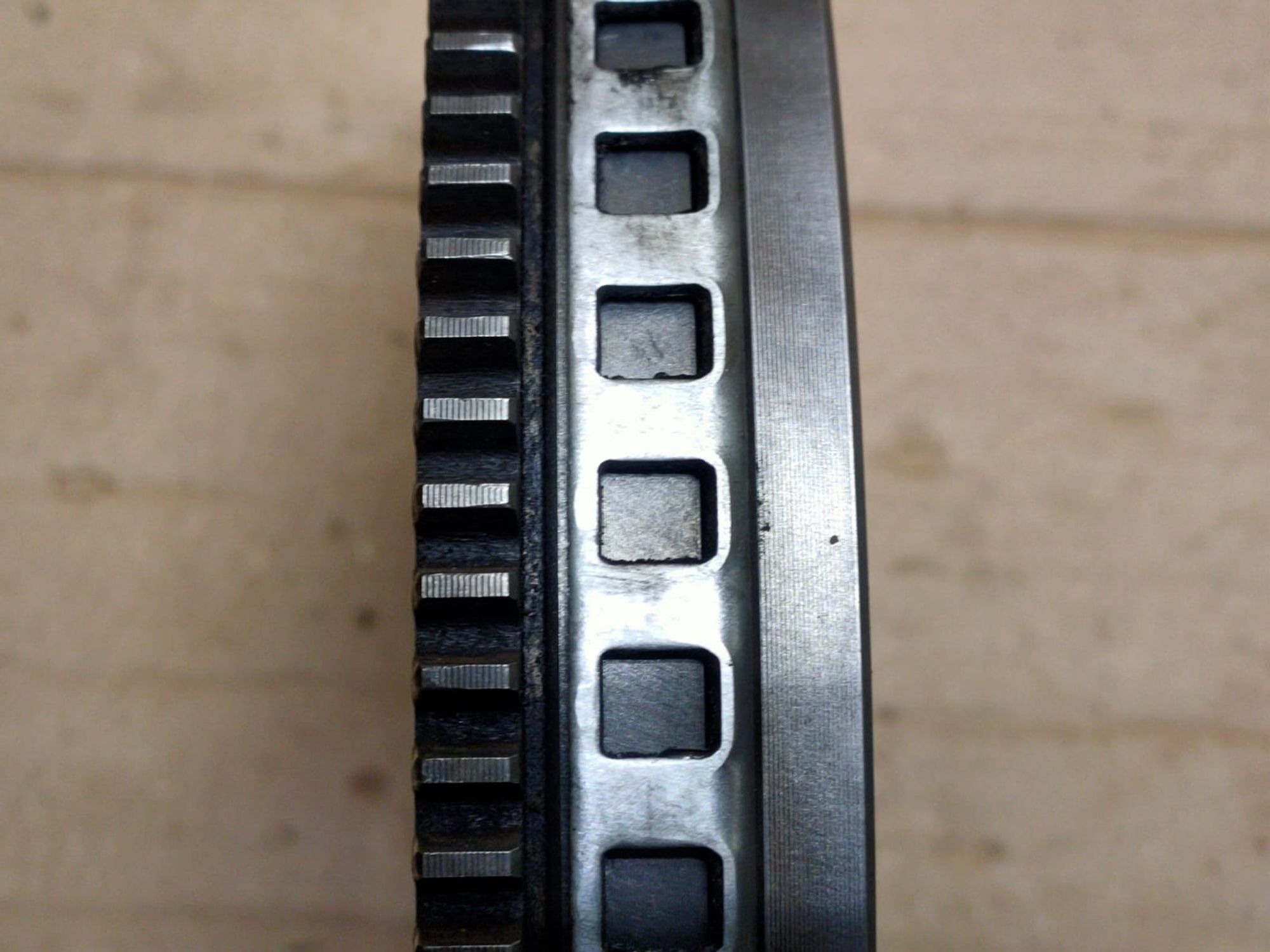 https://gcs.partsauto.market/rn-stockpro.appspot.com/thmbs/userImages/d89d66a30f14dbad161fb7a986aa0fe5/part/e389061c-d42b-456a-9501-1f286c2184d1_1748946922849.jpg