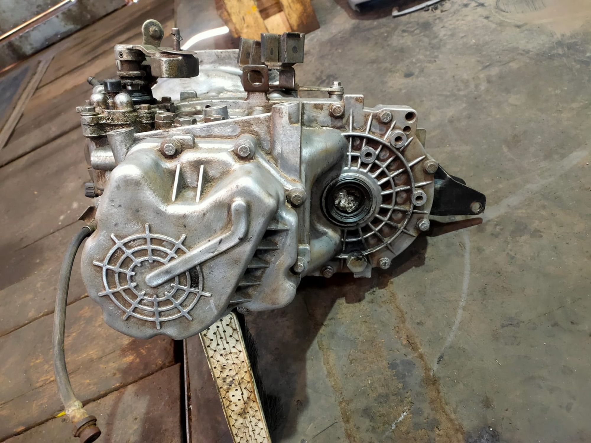 https://gcs.partsauto.market/rn-stockpro.appspot.com/thmbs/userImages/d89d66a30f14dbad161fb7a986aa0fe5/part/e425e0cc-af56-49c6-a6e5-c06175a98f64_1746449972420.jpg