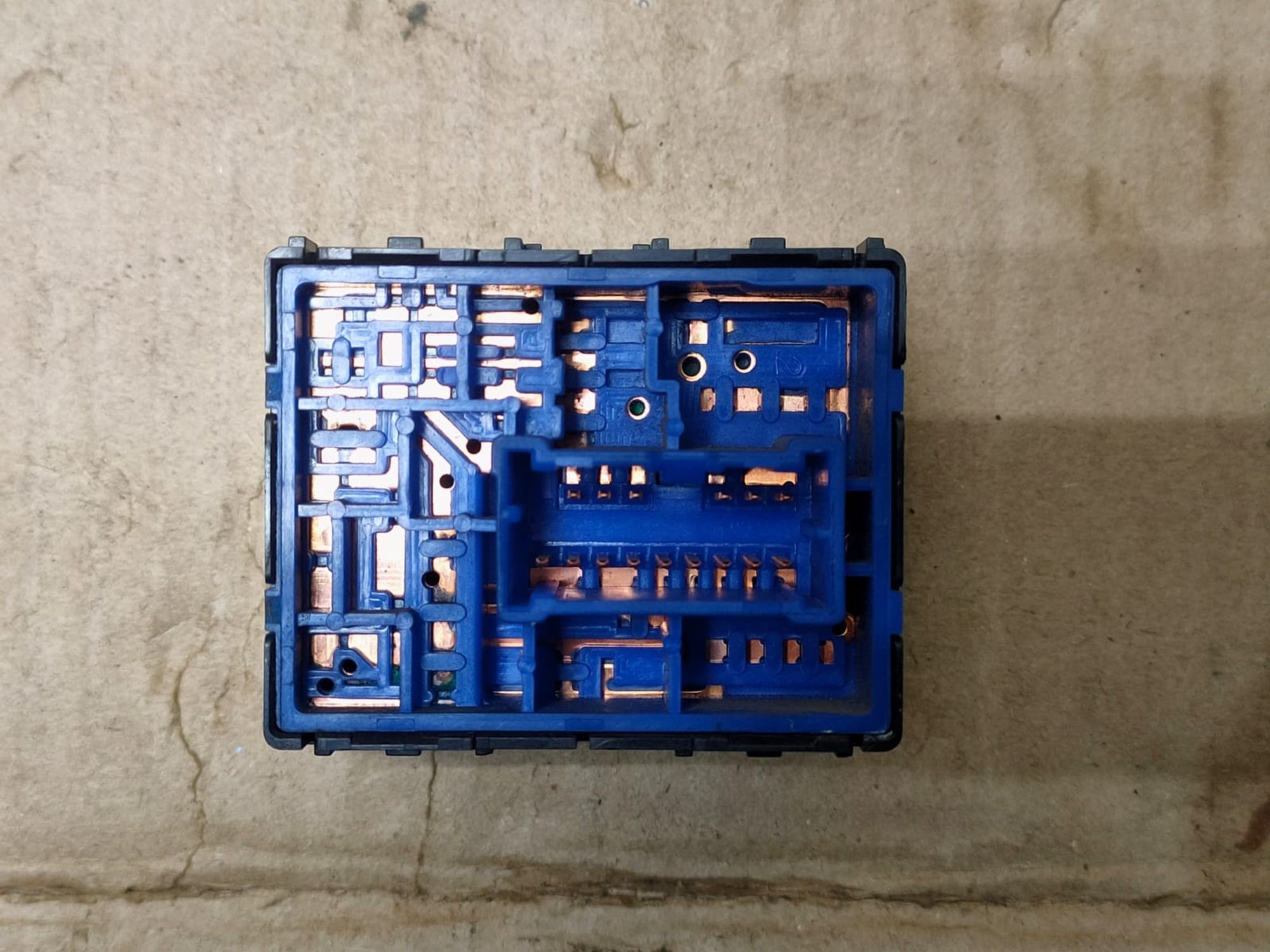 https://gcs.partsauto.market/rn-stockpro.appspot.com/thmbs/userImages/d89d66a30f14dbad161fb7a986aa0fe5/part/ea0f05eb-5401-4a86-ad90-d534d1b2cd00_1745562658956.jpg