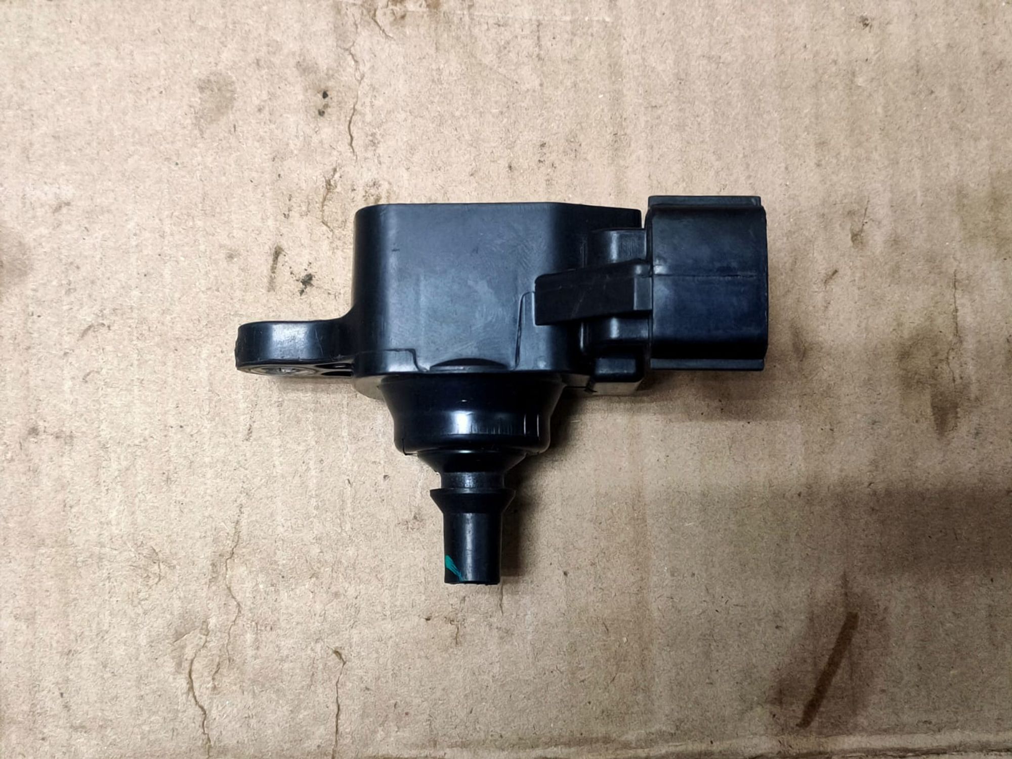 https://gcs.partsauto.market/rn-stockpro.appspot.com/thmbs/userImages/d89d66a30f14dbad161fb7a986aa0fe5/part/f24bc0f5-0302-430e-9fd0-da90c1ccc163_1745559492445.jpg