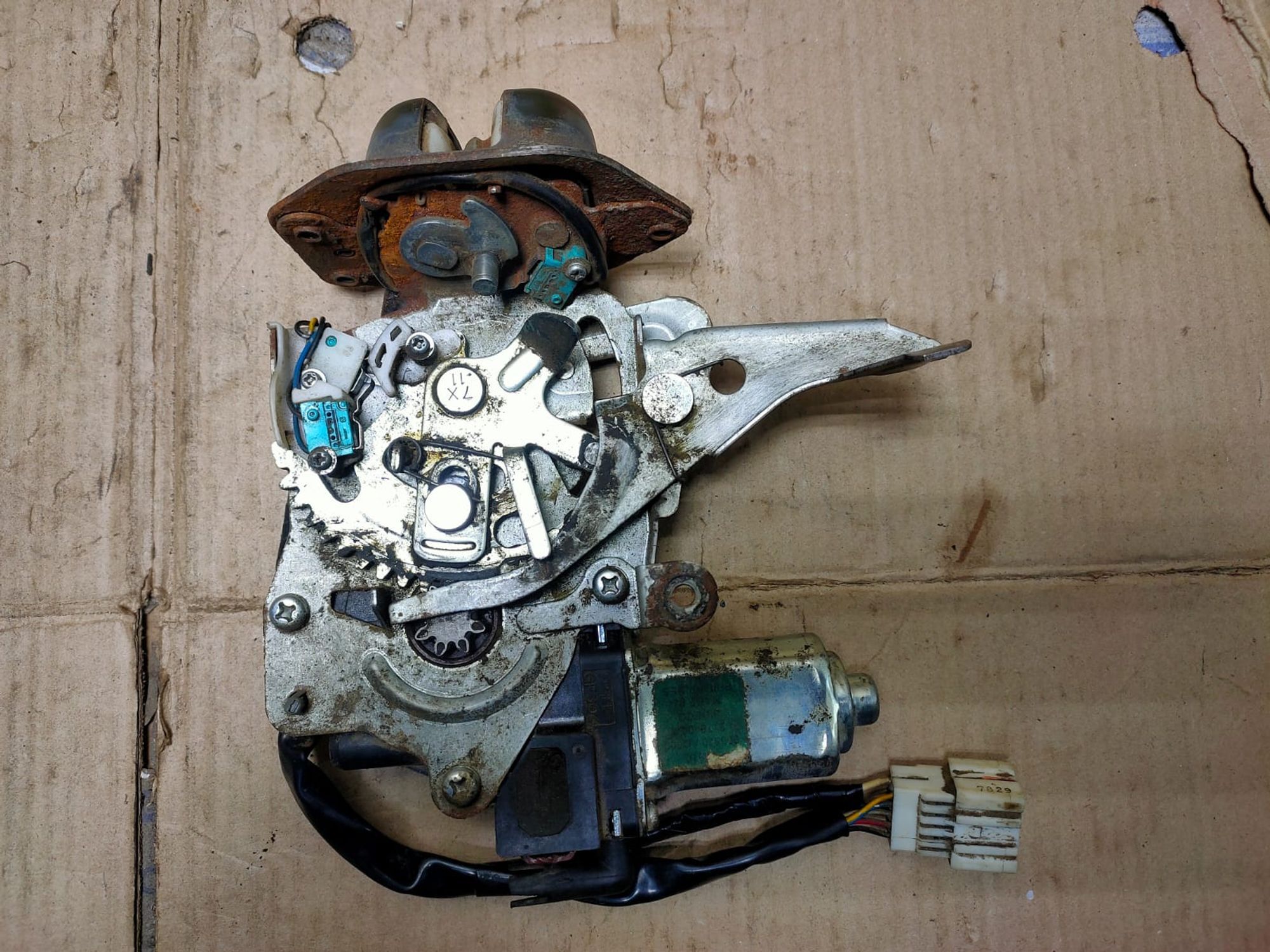https://gcs.partsauto.market/rn-stockpro.appspot.com/thmbs/userImages/d89d66a30f14dbad161fb7a986aa0fe5/part/f737156a-2332-40fd-ba37-fc9daed9b302_1746634680869.jpg