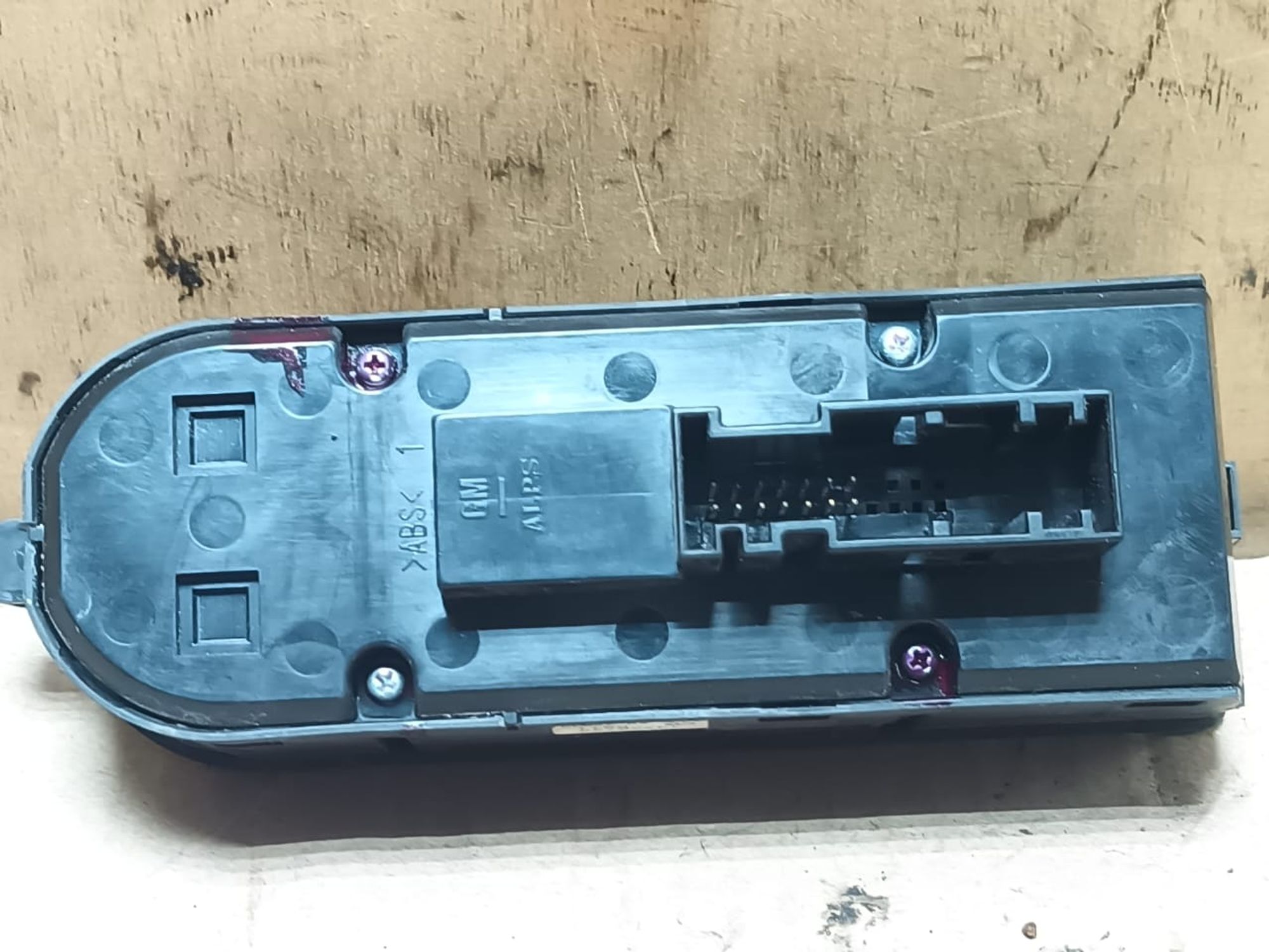 https://gcs.partsauto.market/rn-stockpro.appspot.com/thmbs/userImages/d89d66a30f14dbad161fb7a986aa0fe5/part/fb9fc753-2bd6-446e-88b3-3fe9f713d666_1743763063234.jpg