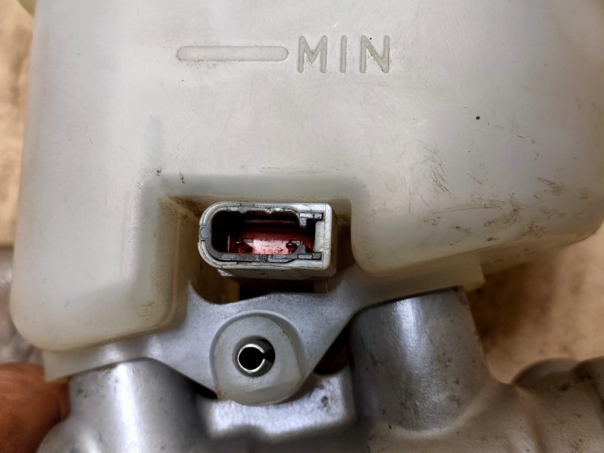 https://gcs.partsauto.market/rn-stockpro.appspot.com/thmbs/userImages/d89d66a30f14dbad161fb7a986aa0fe5/part/fc39aa3e-ab35-4e78-ab52-19f551d6a9c6_1746180453558.jpg