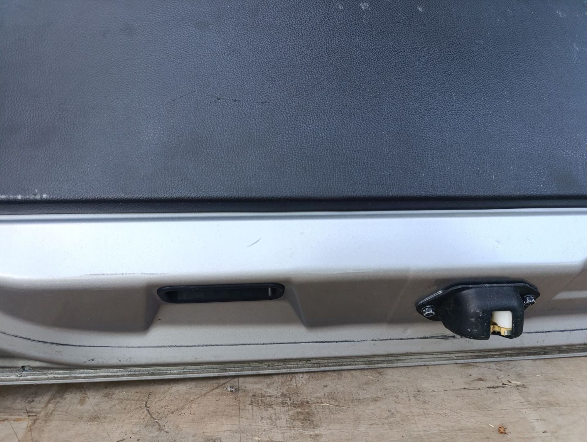 https://gcs.partsauto.market/rn-stockpro.appspot.com/thmbs/userImages/d9b05010c61782443e0b3e264cf05921/part/002503f3-5b59-4e9a-be02-be5e0b7e73b8_1749043580848.jpg