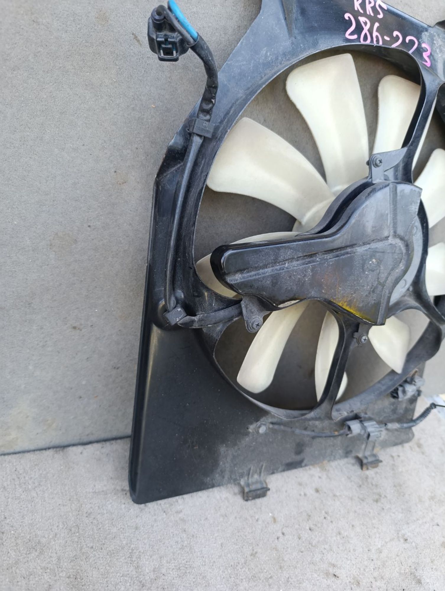https://gcs.partsauto.market/rn-stockpro.appspot.com/thmbs/userImages/d9b05010c61782443e0b3e264cf05921/part/072756a0-c8de-42dc-9ffd-99ebe57fb764_1748698861314.jpg