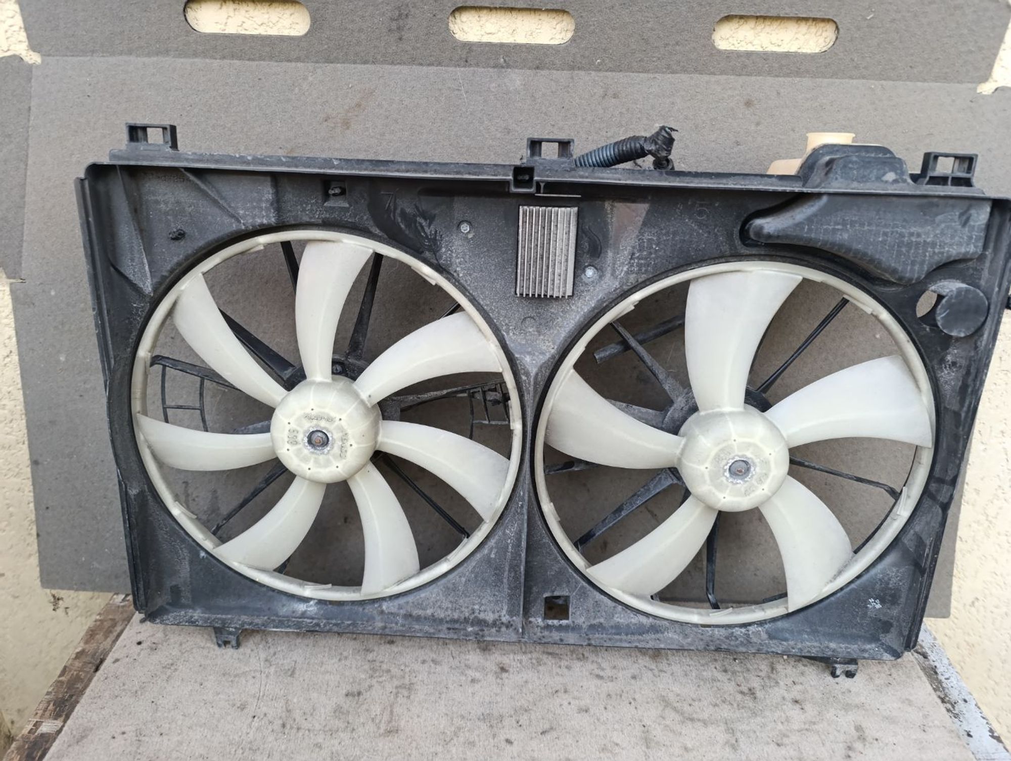 https://gcs.partsauto.market/rn-stockpro.appspot.com/thmbs/userImages/d9b05010c61782443e0b3e264cf05921/part/1045be76-f4c3-4b4c-bbc0-a46e2f53e54e_1748964445678.jpg