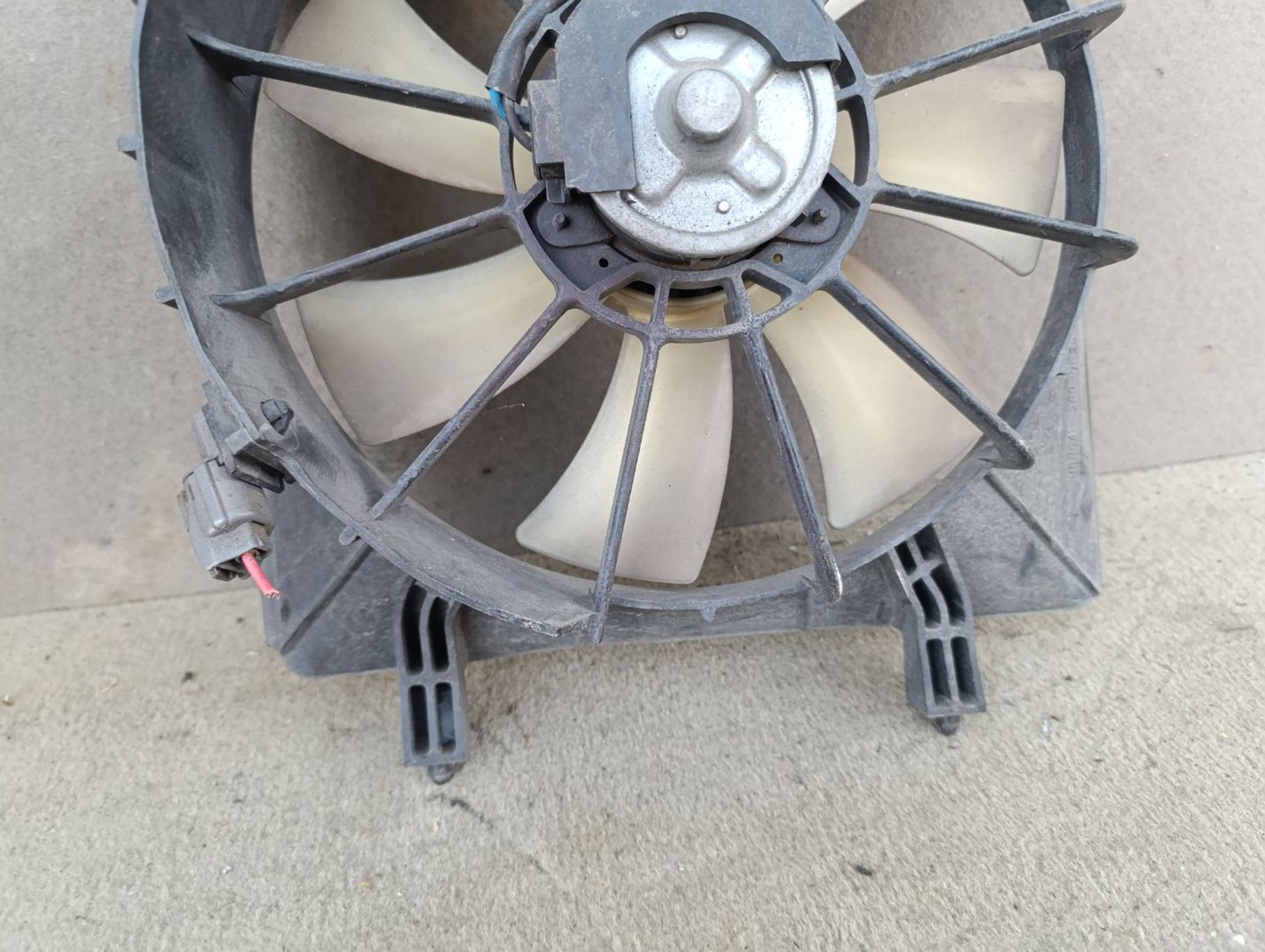 https://gcs.partsauto.market/rn-stockpro.appspot.com/thmbs/userImages/d9b05010c61782443e0b3e264cf05921/part/1bbb0851-c3c2-4a20-8065-620b5ca024cc_1737811225624.jpg