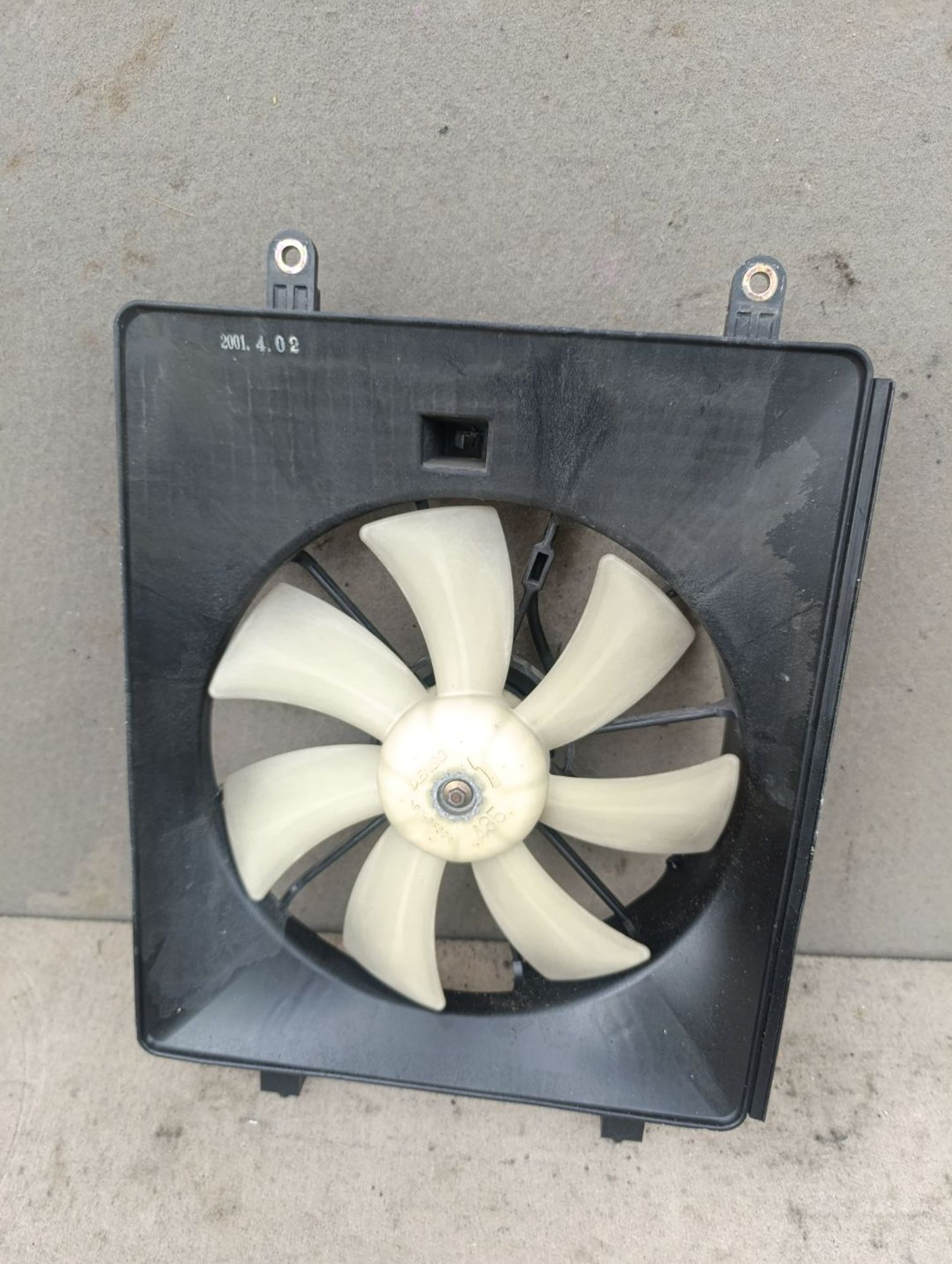 https://gcs.partsauto.market/rn-stockpro.appspot.com/thmbs/userImages/d9b05010c61782443e0b3e264cf05921/part/20b92de1-1270-4727-82a4-4021286574c5_1748868473580.jpg